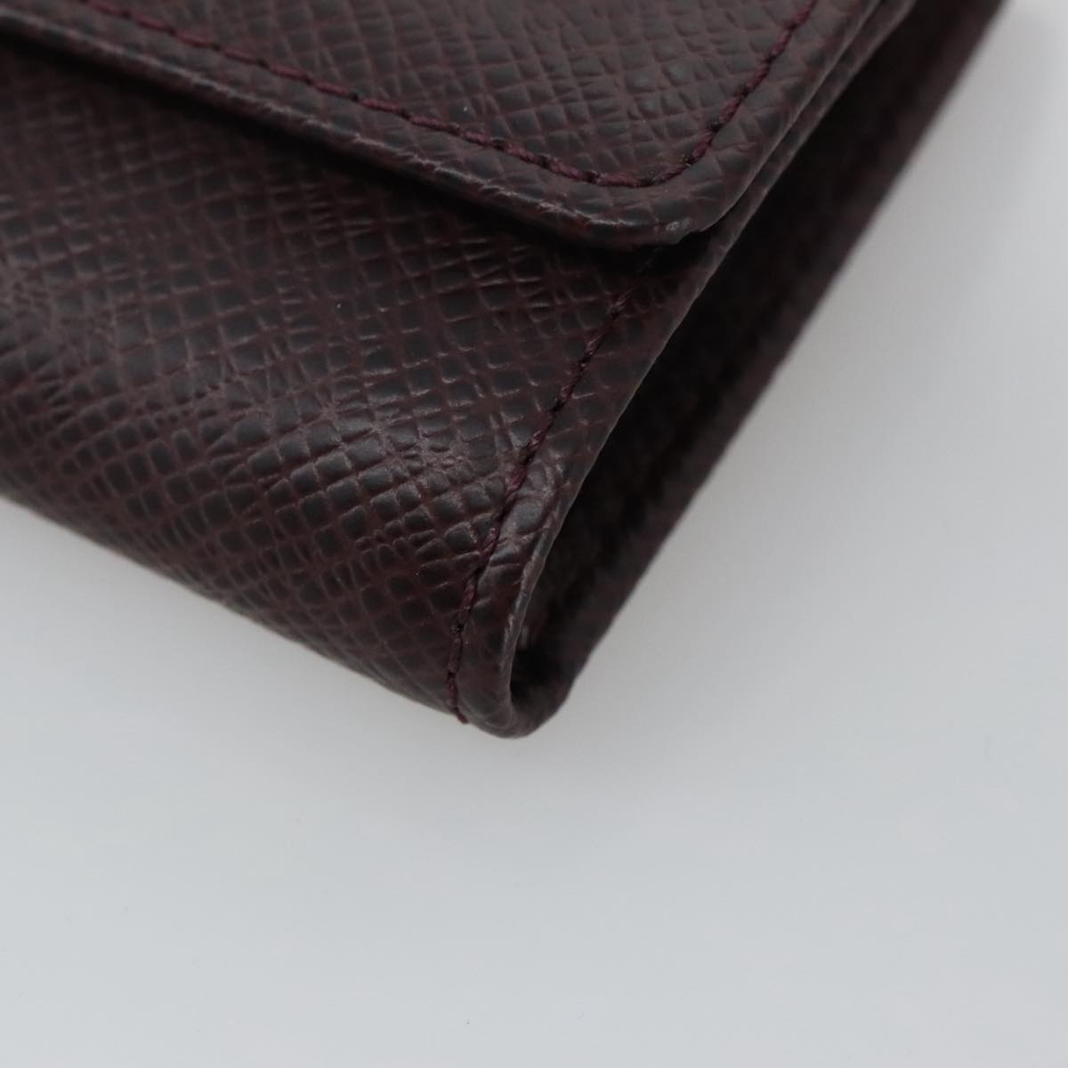 Louis Vuitton 6 key holder