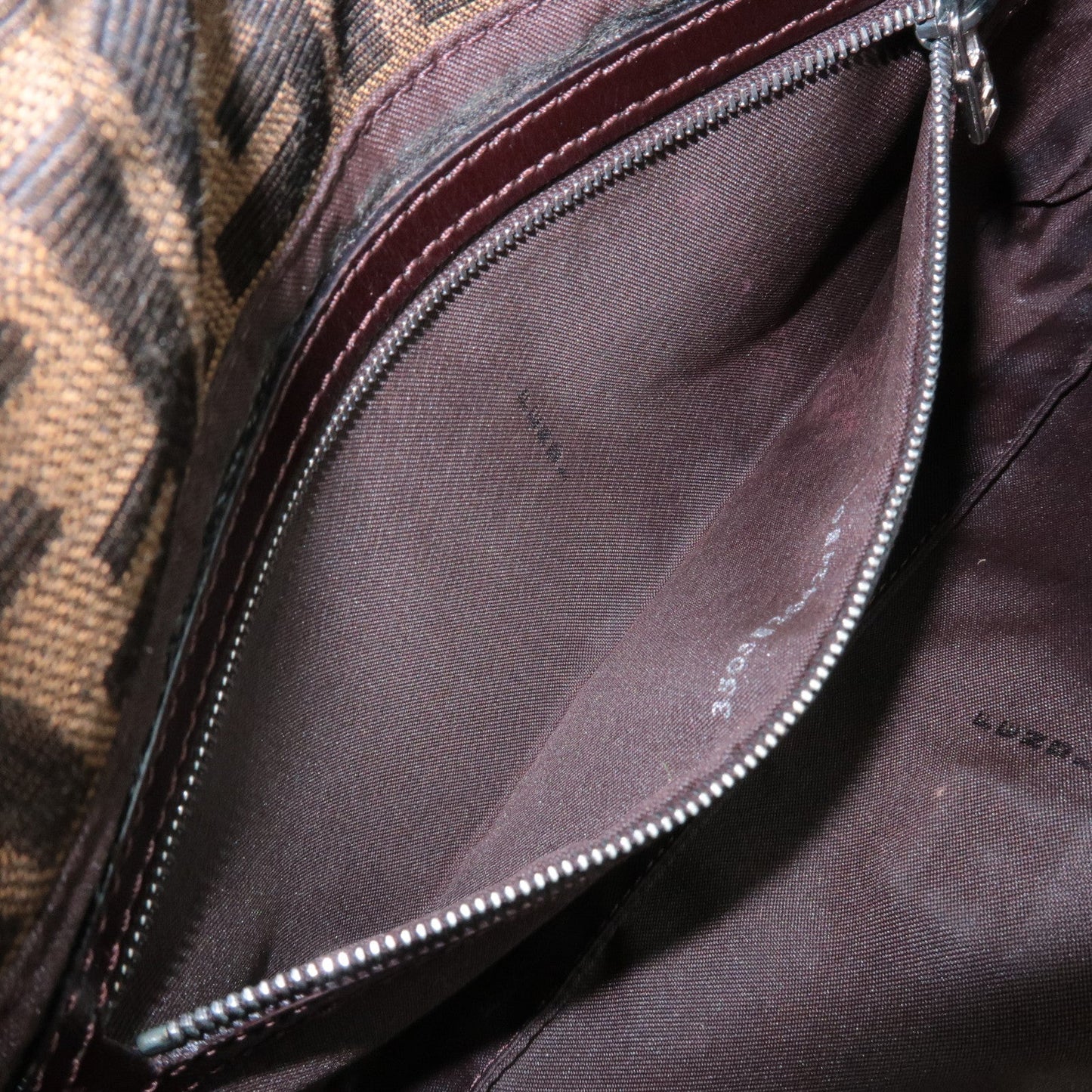 FENDI Zucca Mamma Baguette Canvas Shoulder Bag 26424 Brown Black  d