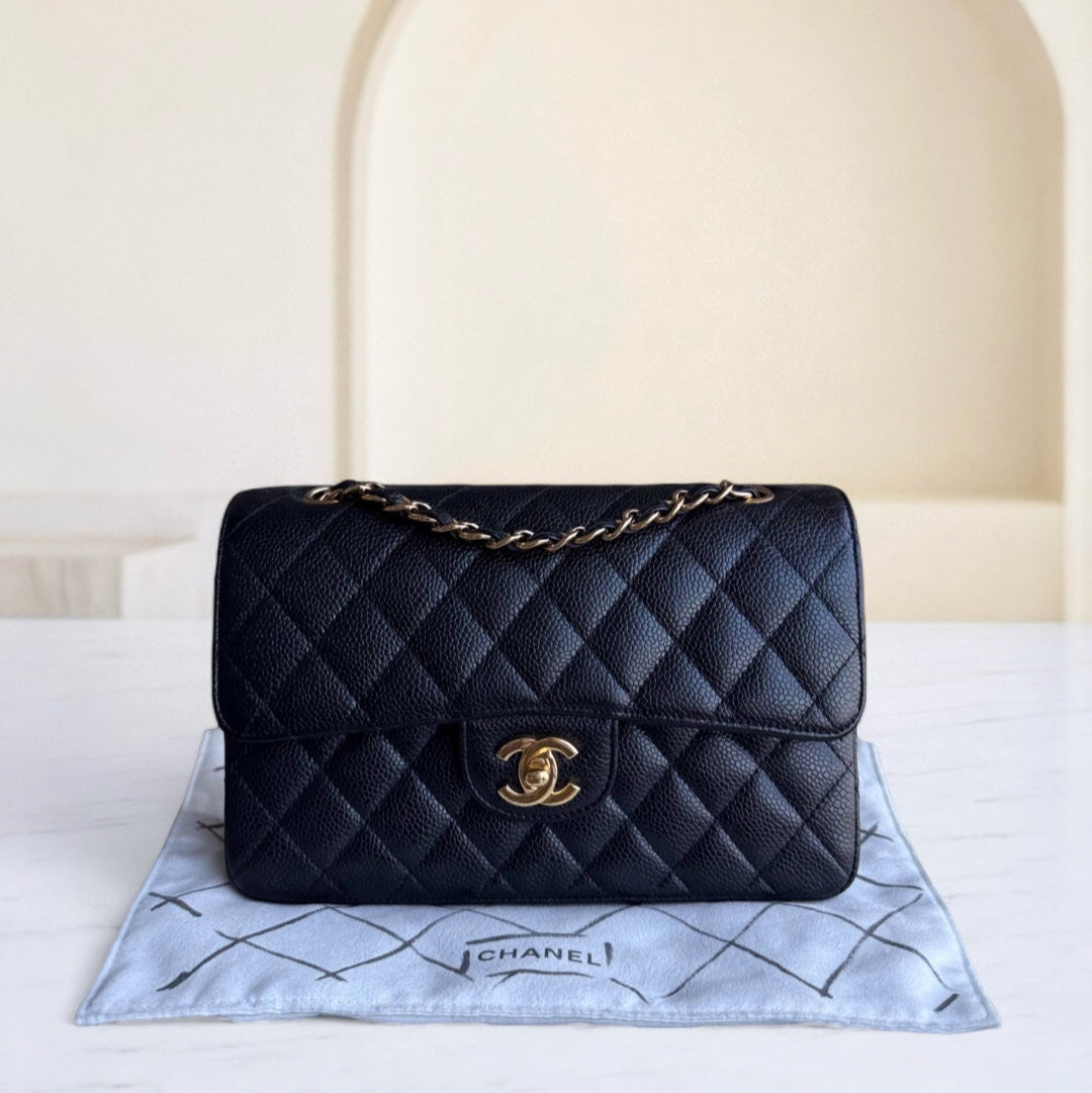 Chanel Classic Flap Small - Caviar 23CM Quilted Grained Calfskin Black Gold Hardware Series 15