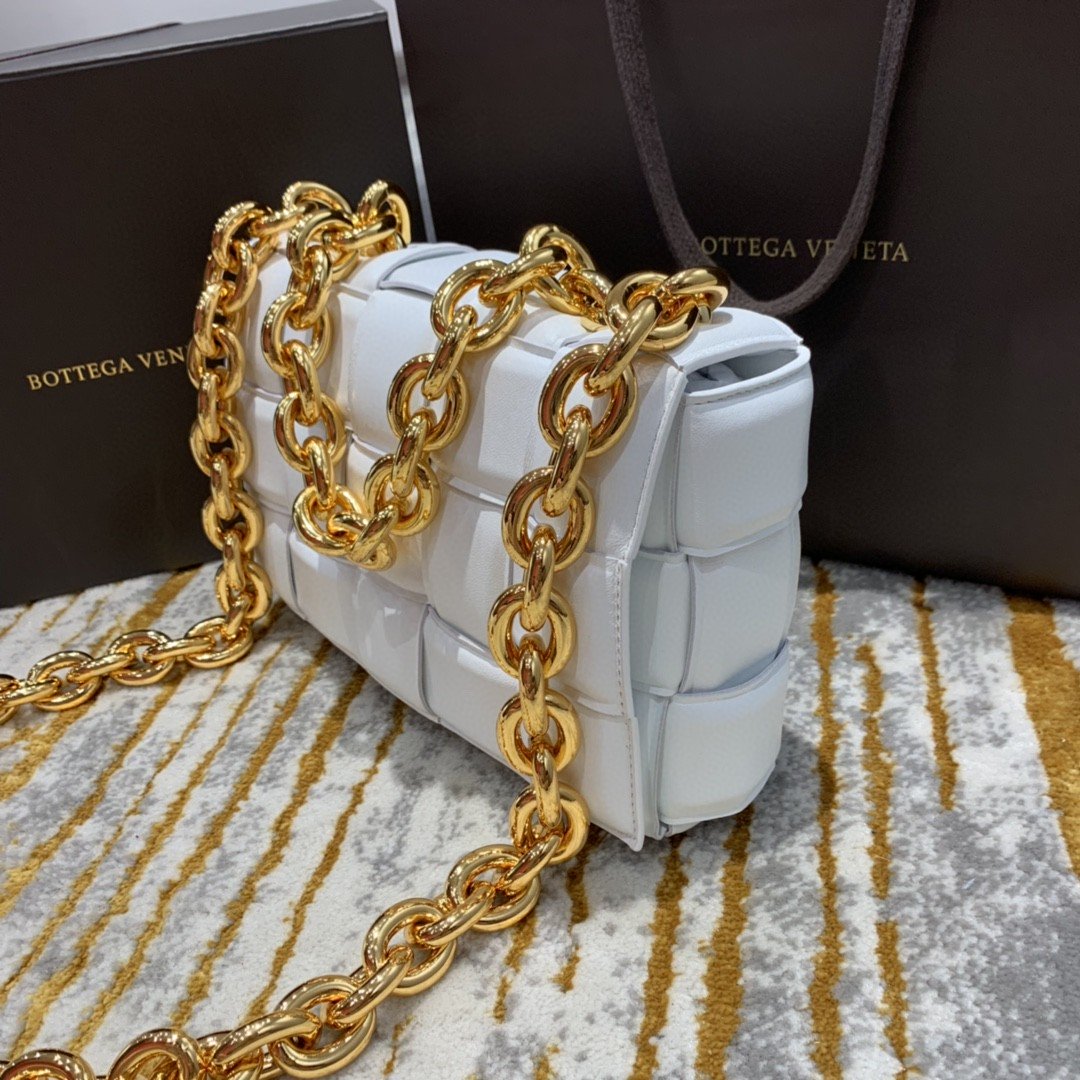 Top Quality Chain Cassette Bag For Women 10.2in/26cm In White 631421VBWZ09143
