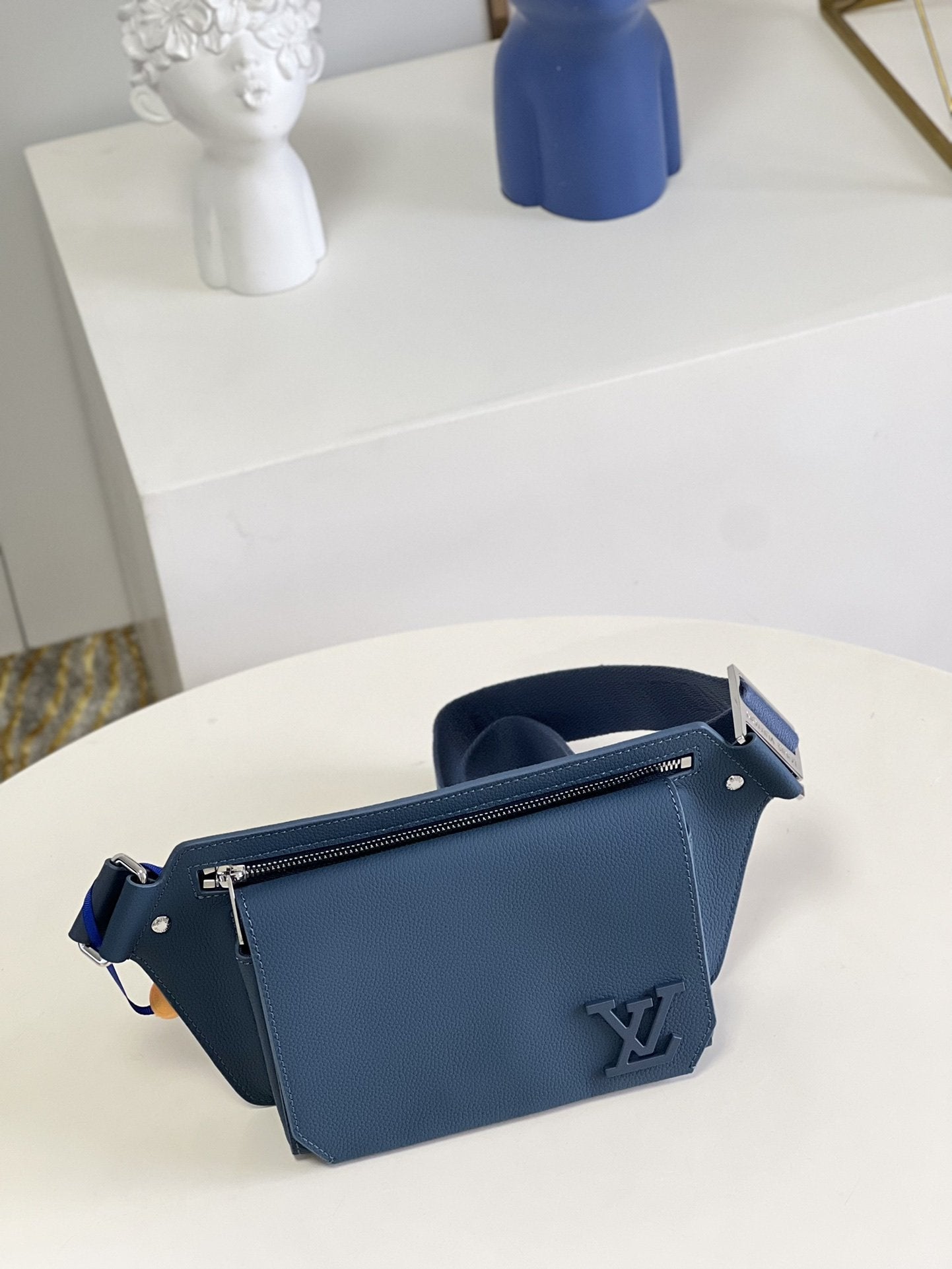 Top Quality Aerogram Slingbag Navy Blue For Men, Bags 30cm Top Quality M59625
