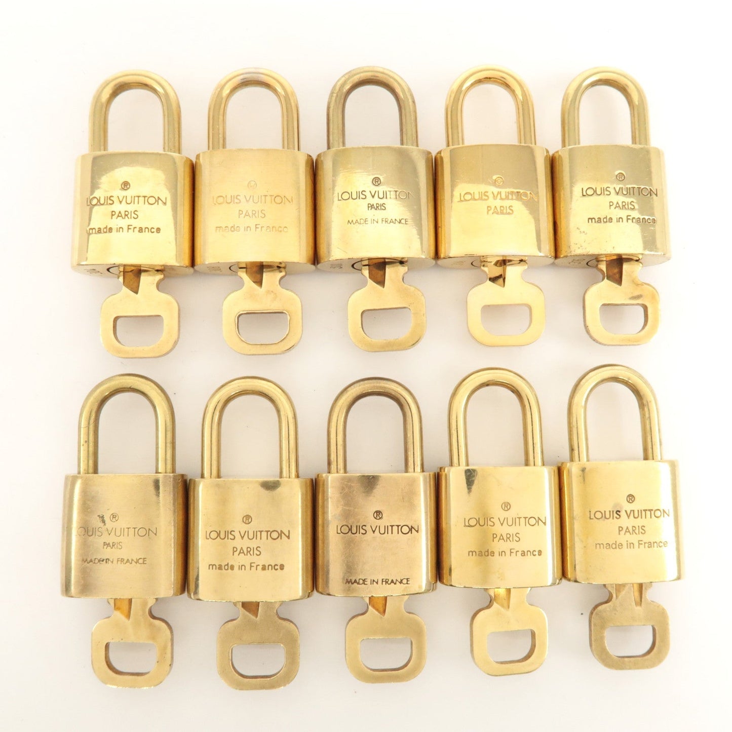 Louis Vuitton Set of 10 Lock & Key Cadena Key Lock Metal Gold