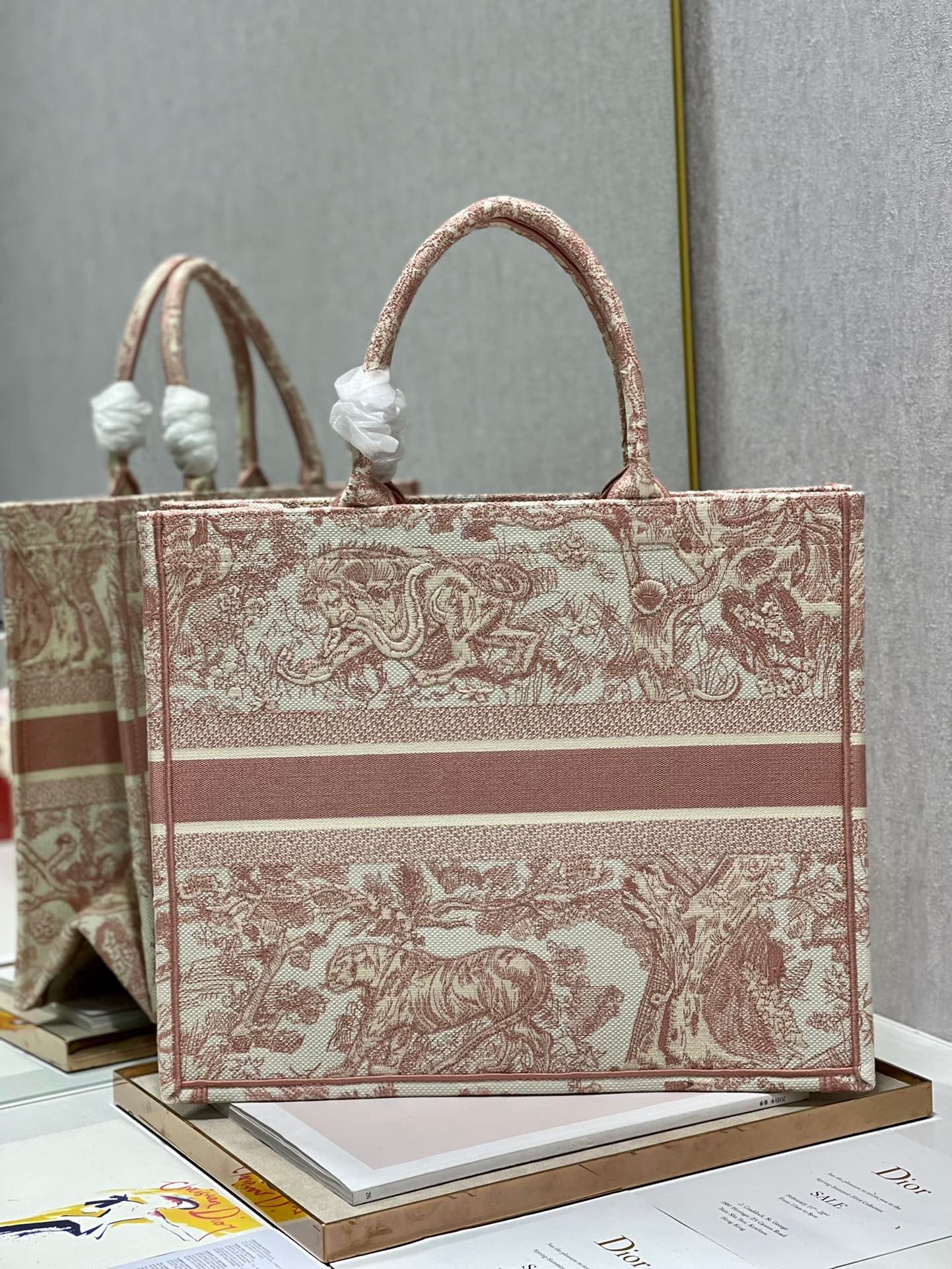 Top Quality Large Book Tote Red Toile de Jouy Embroidery, Light Red, For Women Womens Handbags, 42cm CD