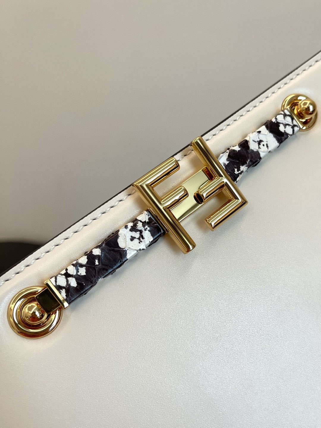 Top QualityTop Quality Touch White with Snakeskin Detail Bag For Woman 19cm/7.5in