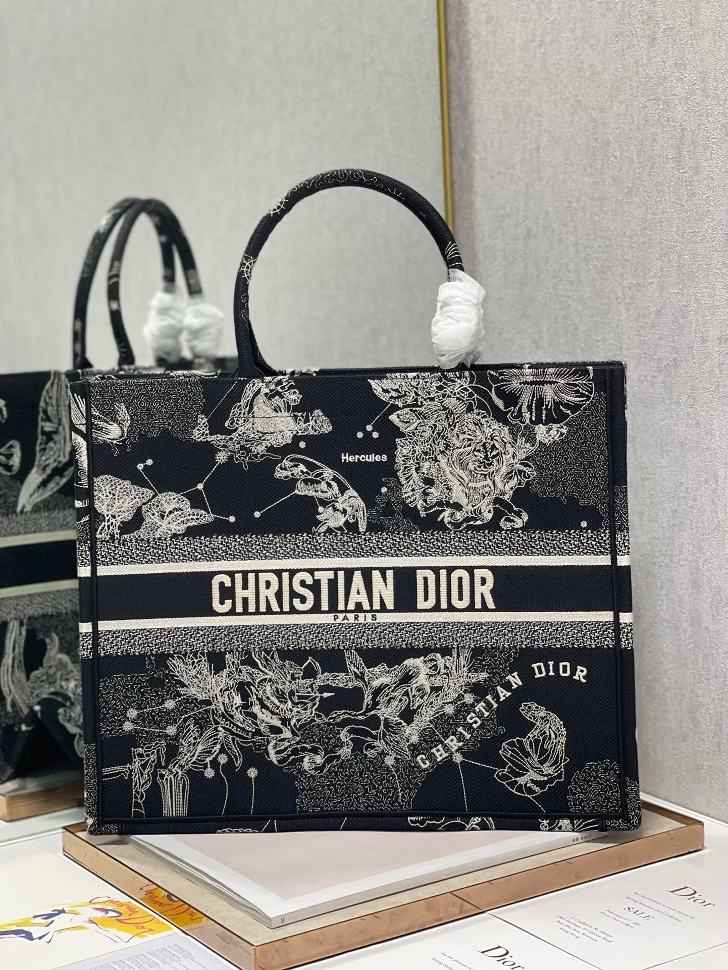 Top Quality Large Book Tote Black And White, For Women, Womens Handbags 16.5in/42cm CD