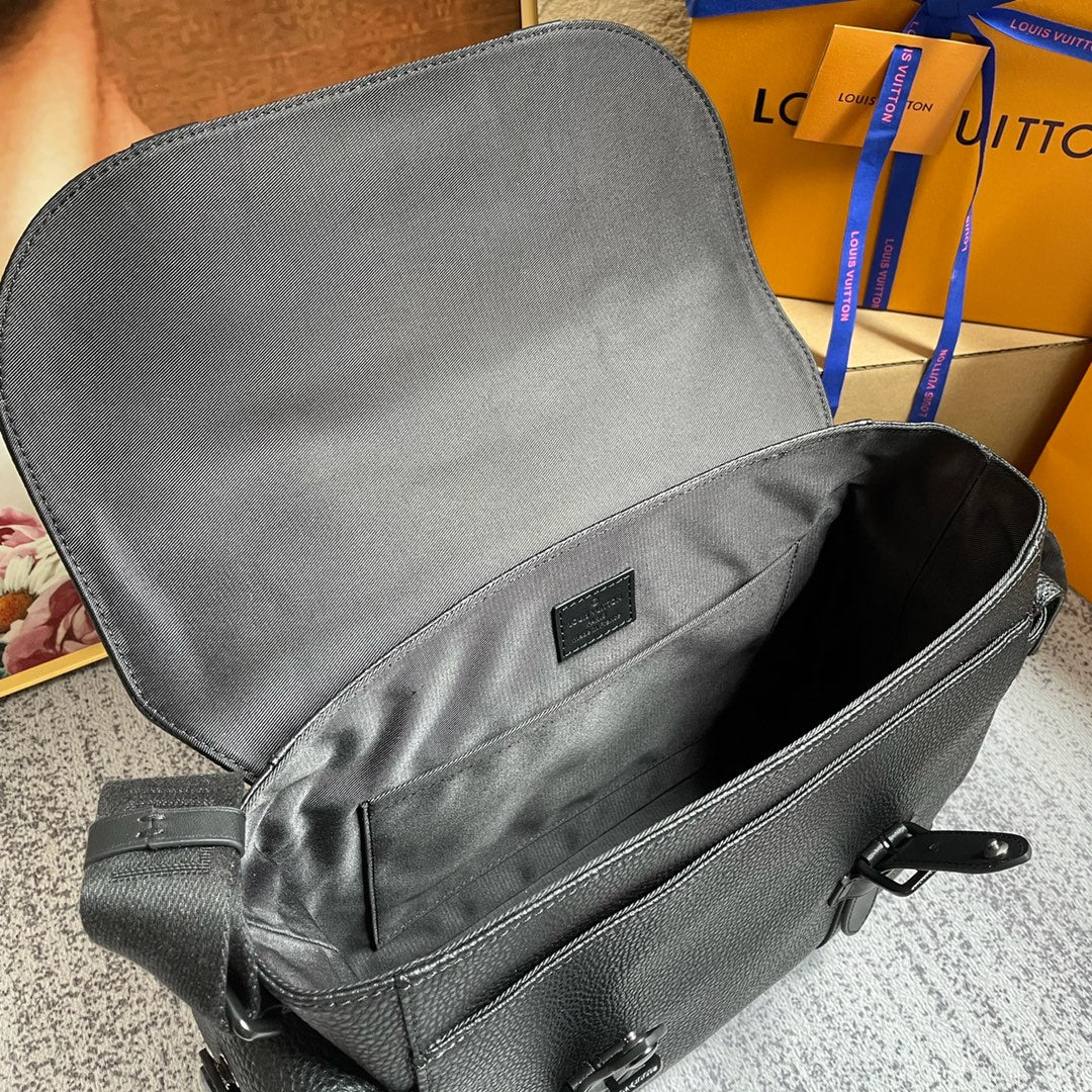 Top Quality Christopher Messenger Taurillon Black For Men, Bags, Shoulder And Crossbody Bags 11.4in/29cm Top Quality M58476