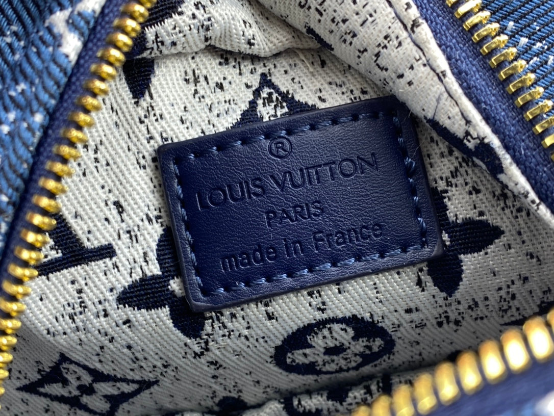 EN - New 1:1 rep  Bags LUV 677
