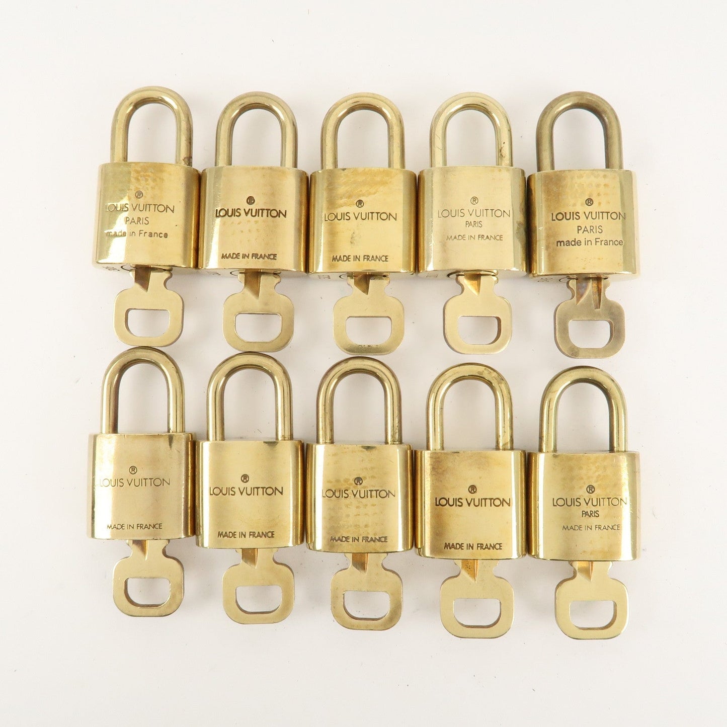 Louis Vuitton Set of 10 Lock & Key Cadena Key Lock Metal Gold  d