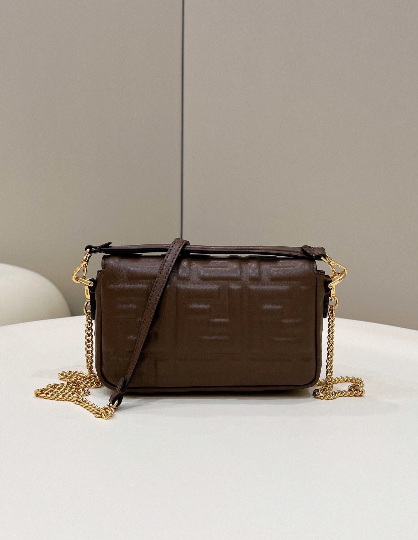 Top QualityTop Quality Baguette Brown For Women, Women’s Handbags, Shoulder And Crossbody Bags 7.5in/19cm FF 8BS017