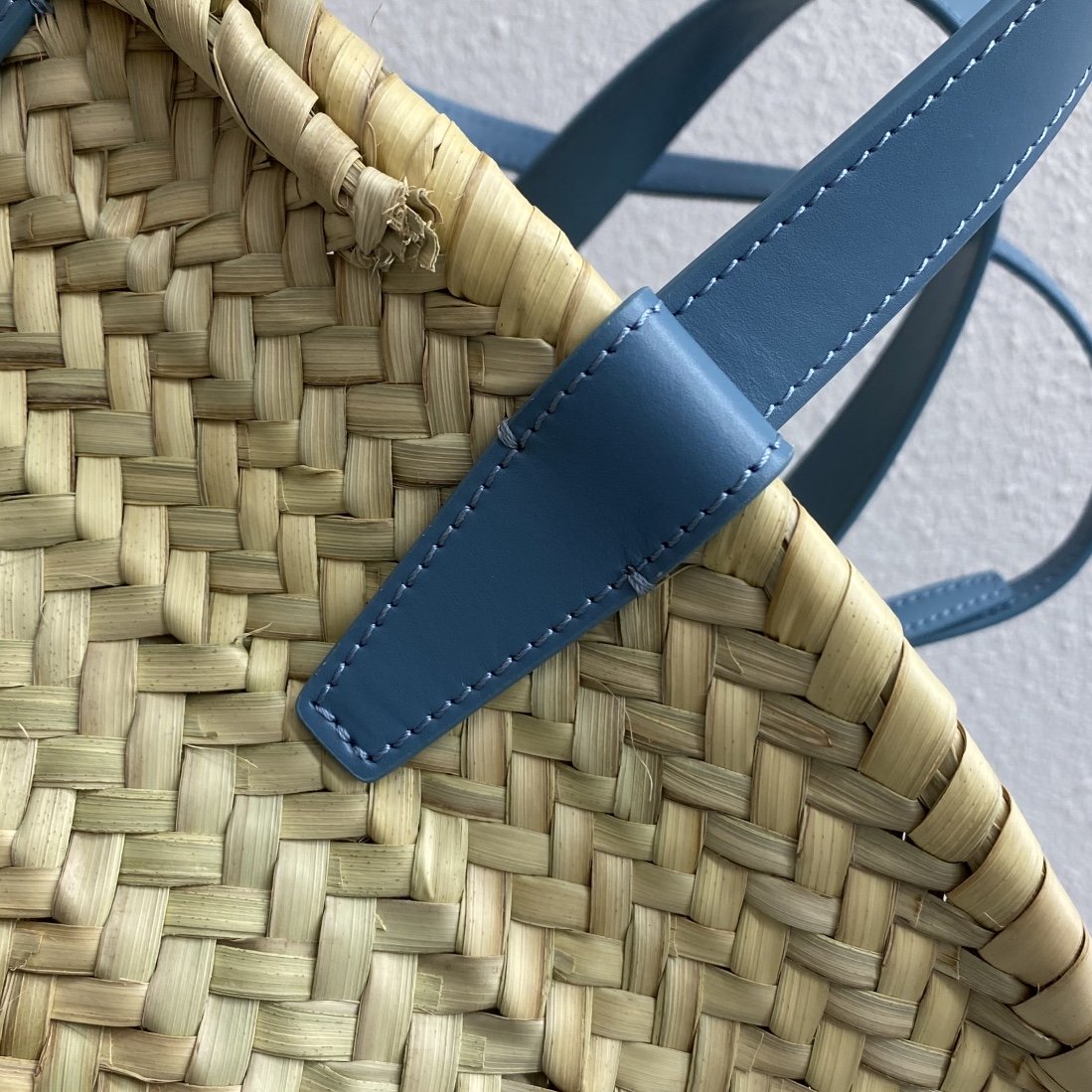 Top Quality Teen Triomphe Top Quality Classic Panier In Palm Leaves And Lizard Blue For Women 8in/20cm 