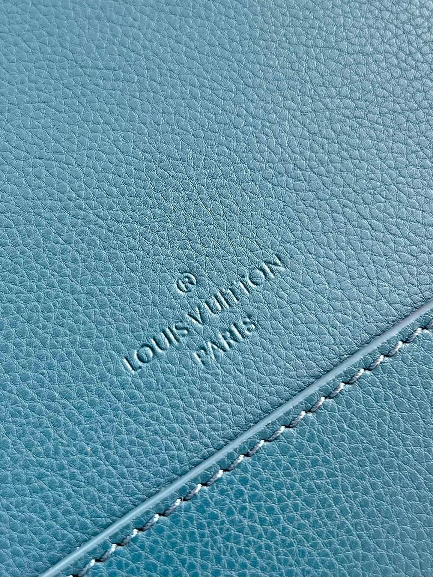 Top Quality Messenger Grain Blue For Men, Bags, Shoulder And Crossbody Bags 11in/28cm Top Quality M59327