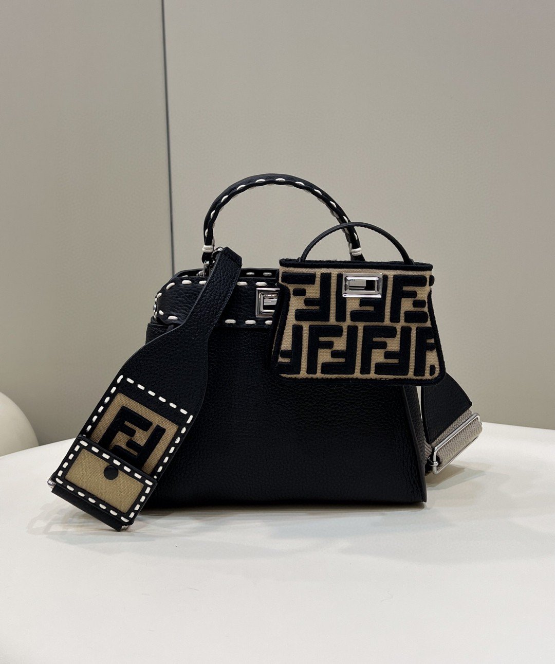 Top QualityTop Quality Peekaboo Small Black Bag For Woman 23cm/9in