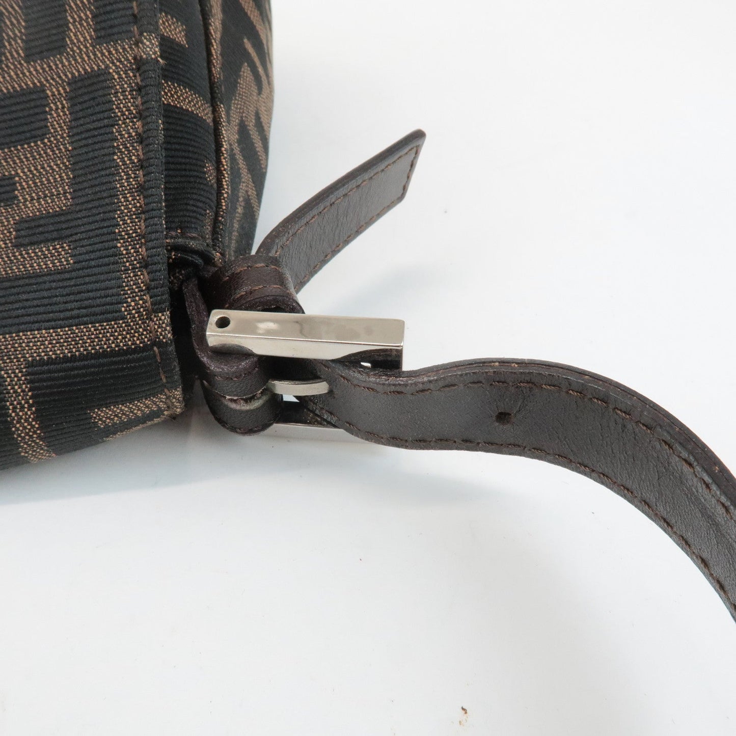 FENDI Mamma Baguette Canvas Leather Shoulder Bag Silver HDW 26325  d