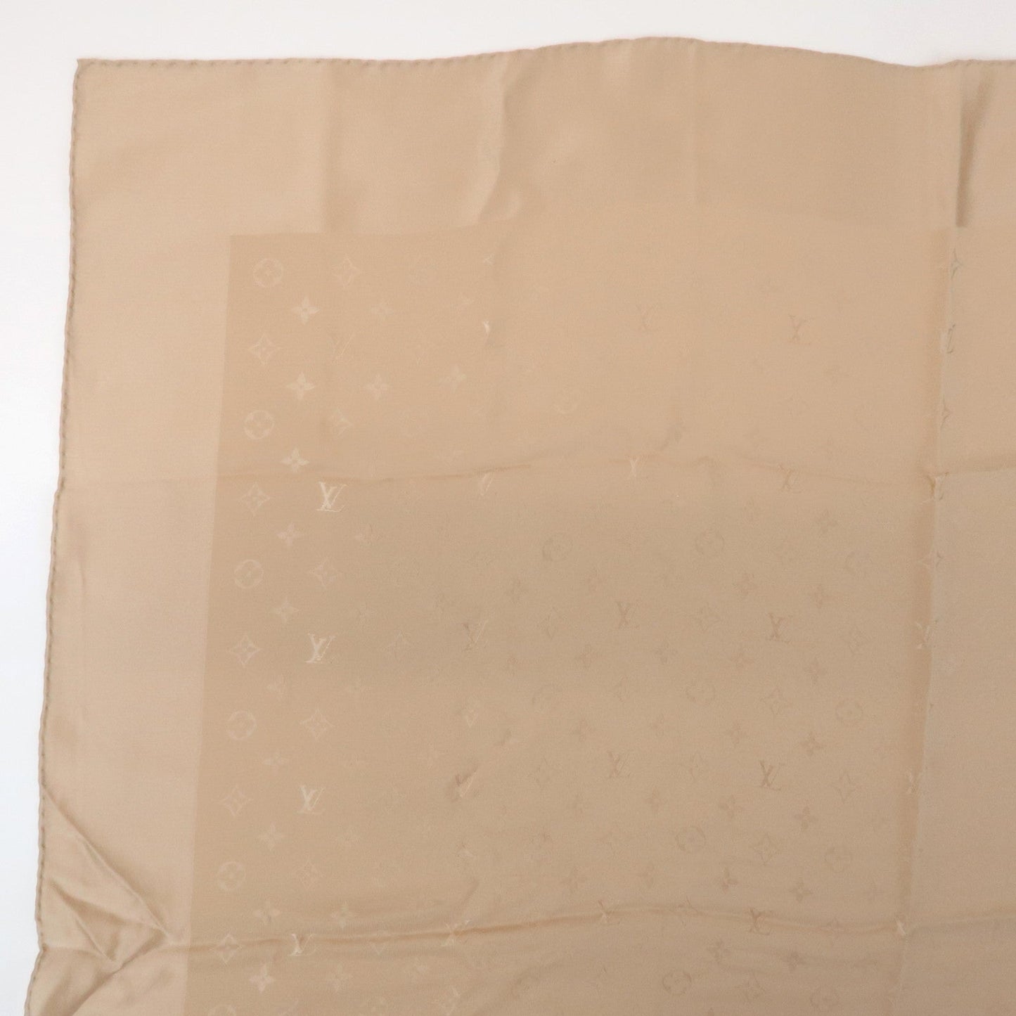 Louis Vuitton Monogram Carr?? Monaco Silk 100% Scarf Beige M71146