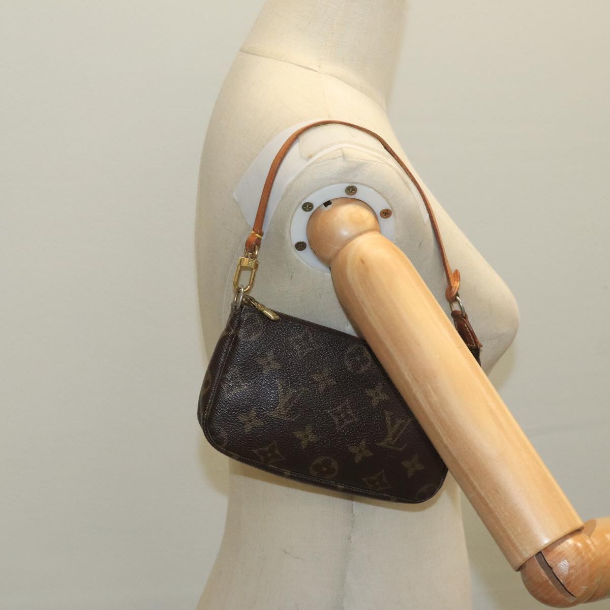 Louis Vuitton Mini Pochette Accessoires