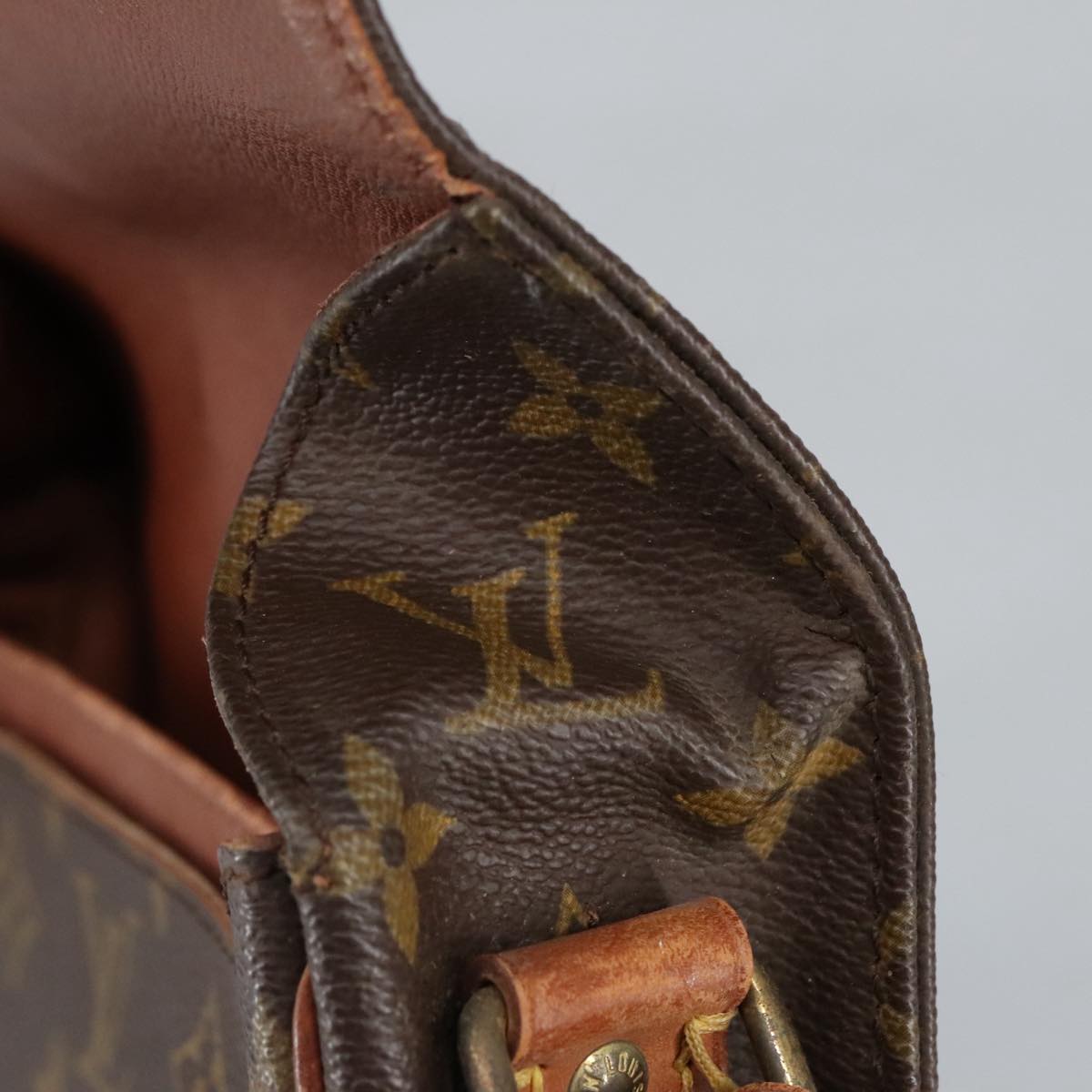 Louis Vuitton Cartouchière