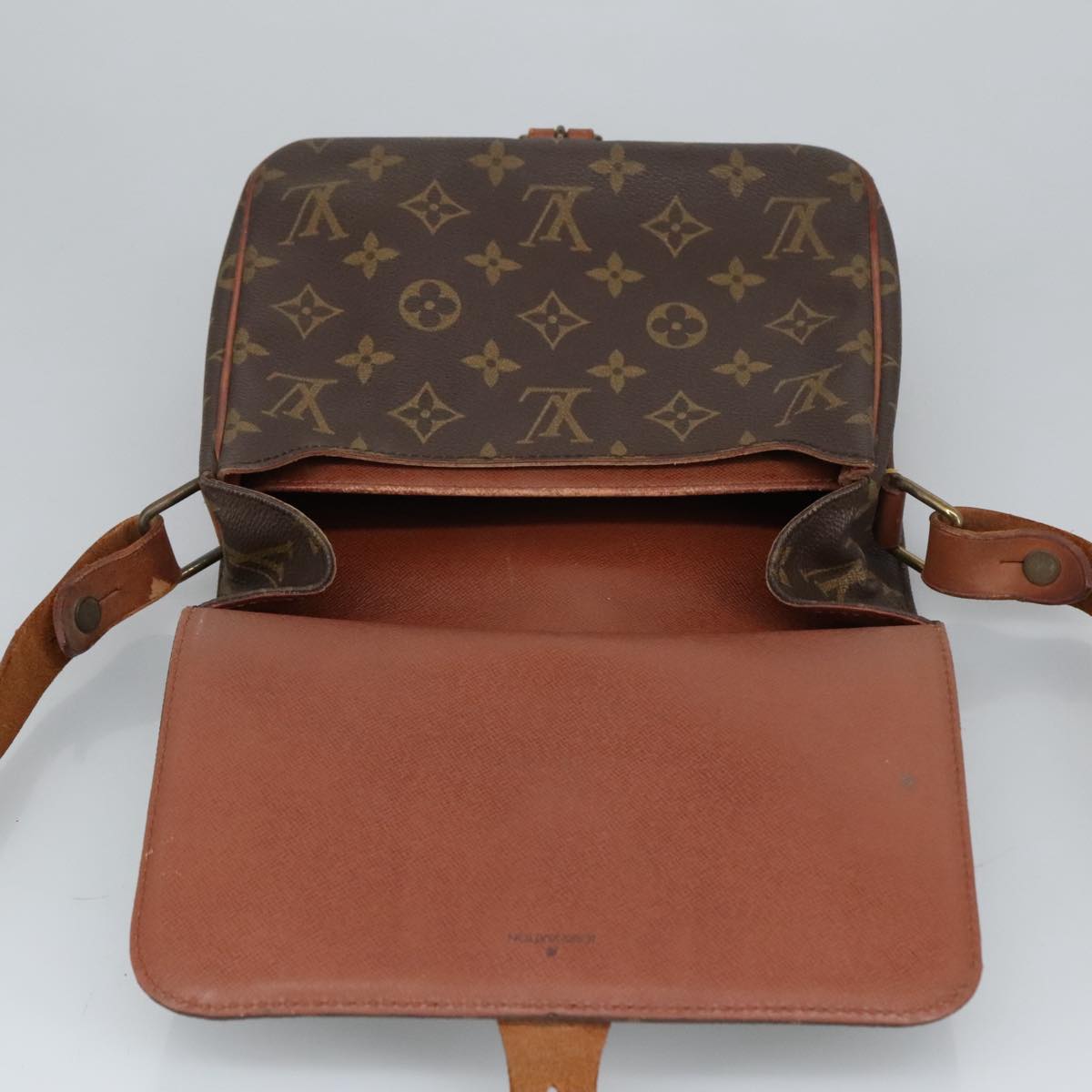 Louis Vuitton Cartouchière