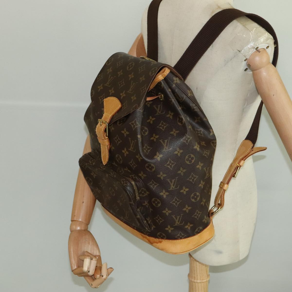 Louis Vuitton Montsouris