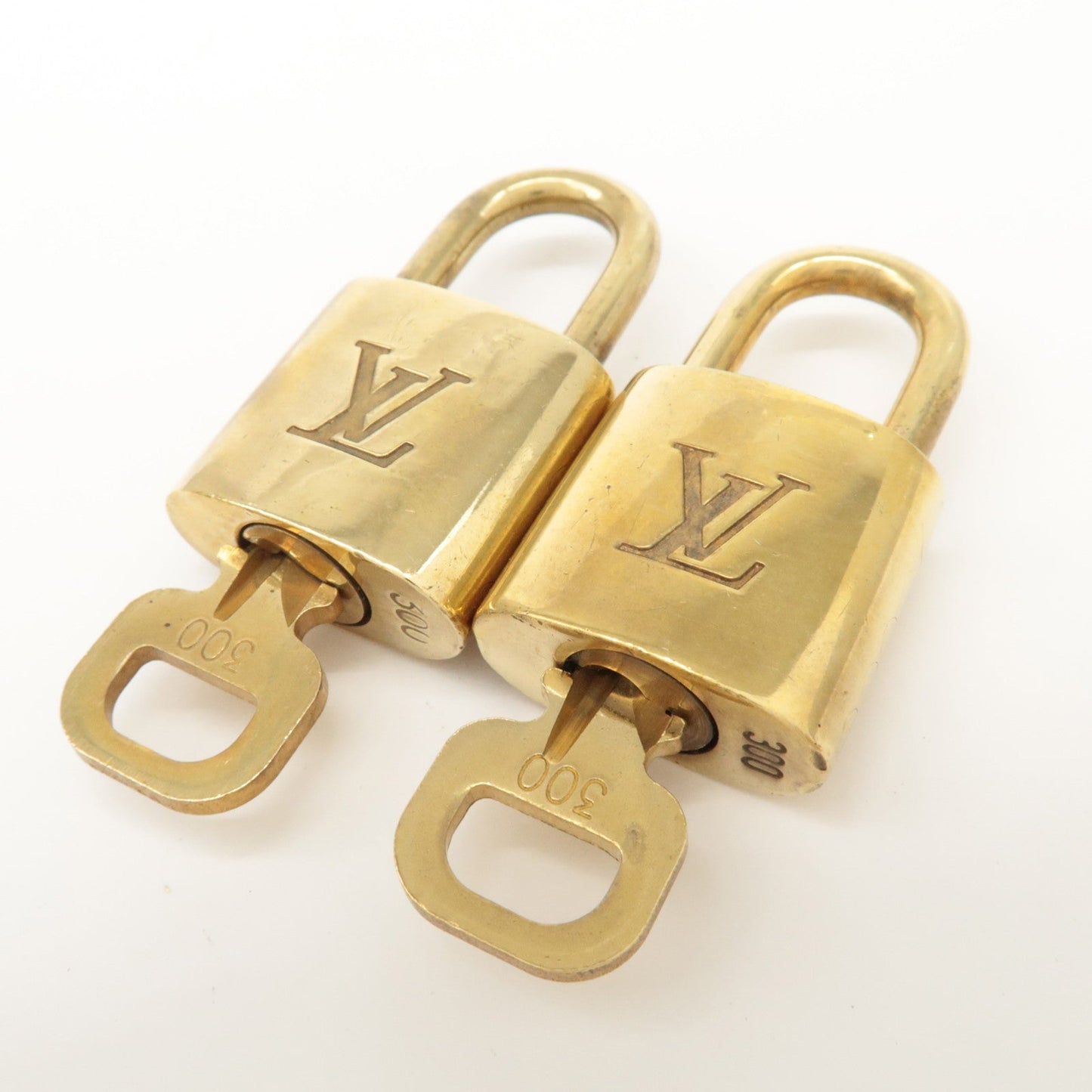 Louis Vuitton Set of 10 Lock & Key Cadena Key Lock Metal Gold  d