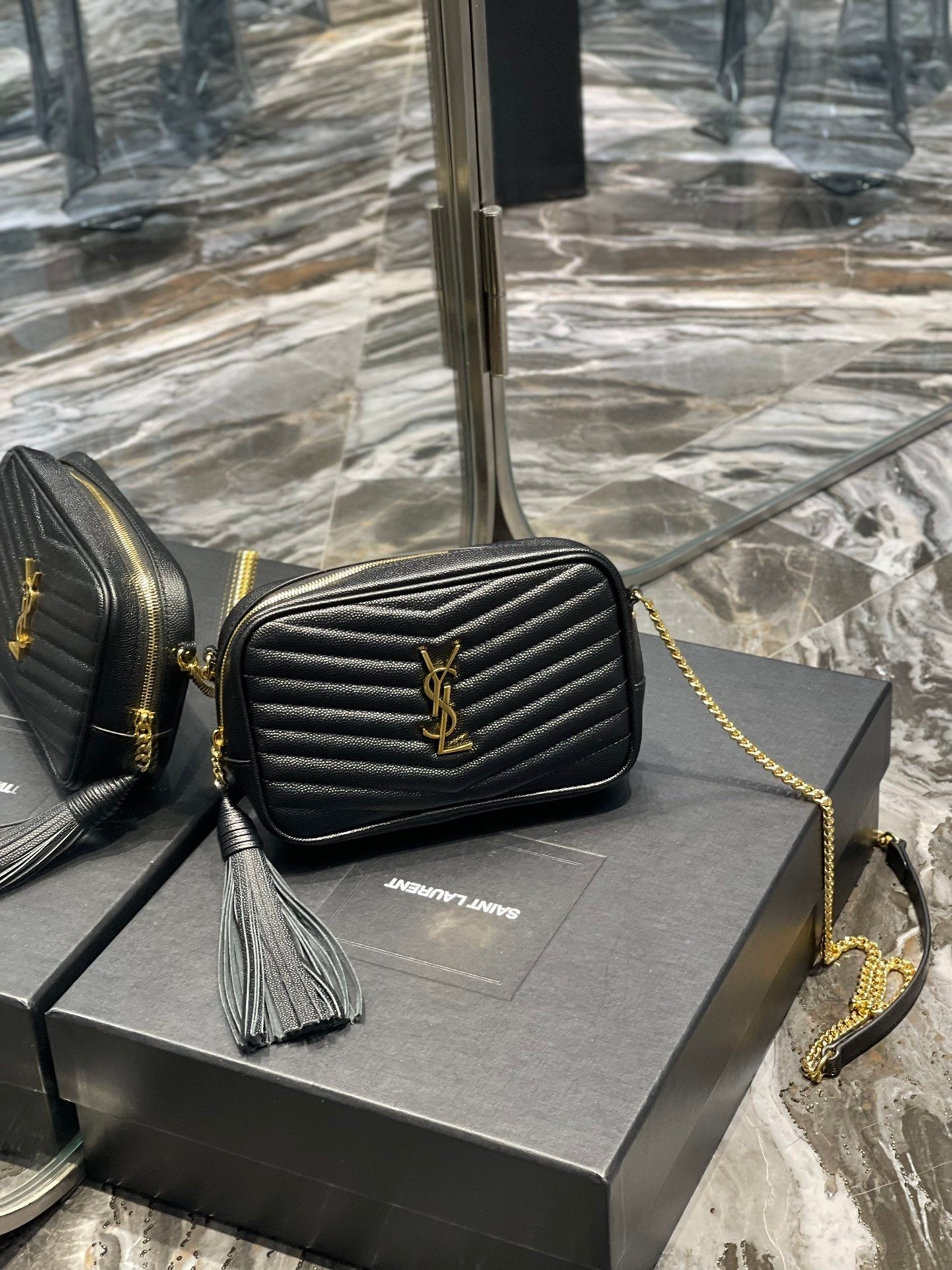 YSSL Lou Mini Bag Black In Quilted Grain De Poudre With Gold Hardware For Women 7in/19cm YSl 6125791GF011000