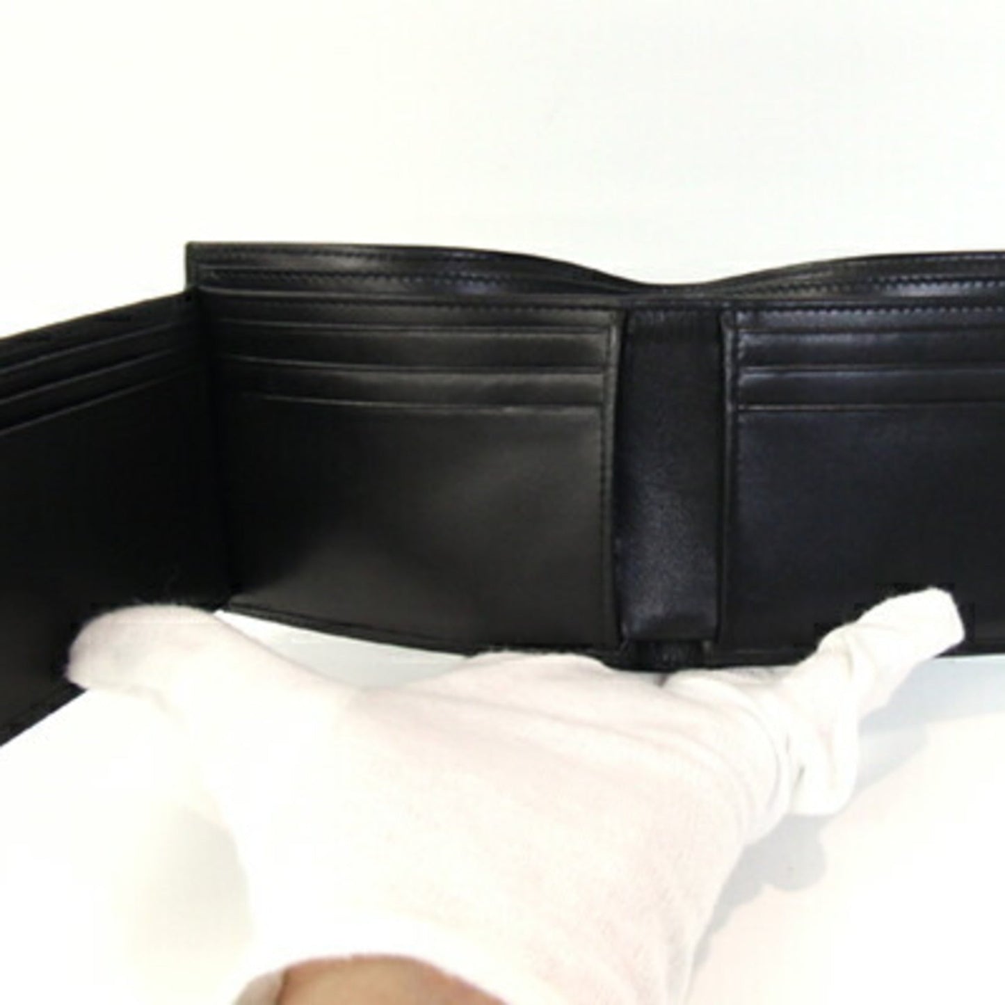 Gucci Black Leather Bill Wallet (Bi-Fold) ( )