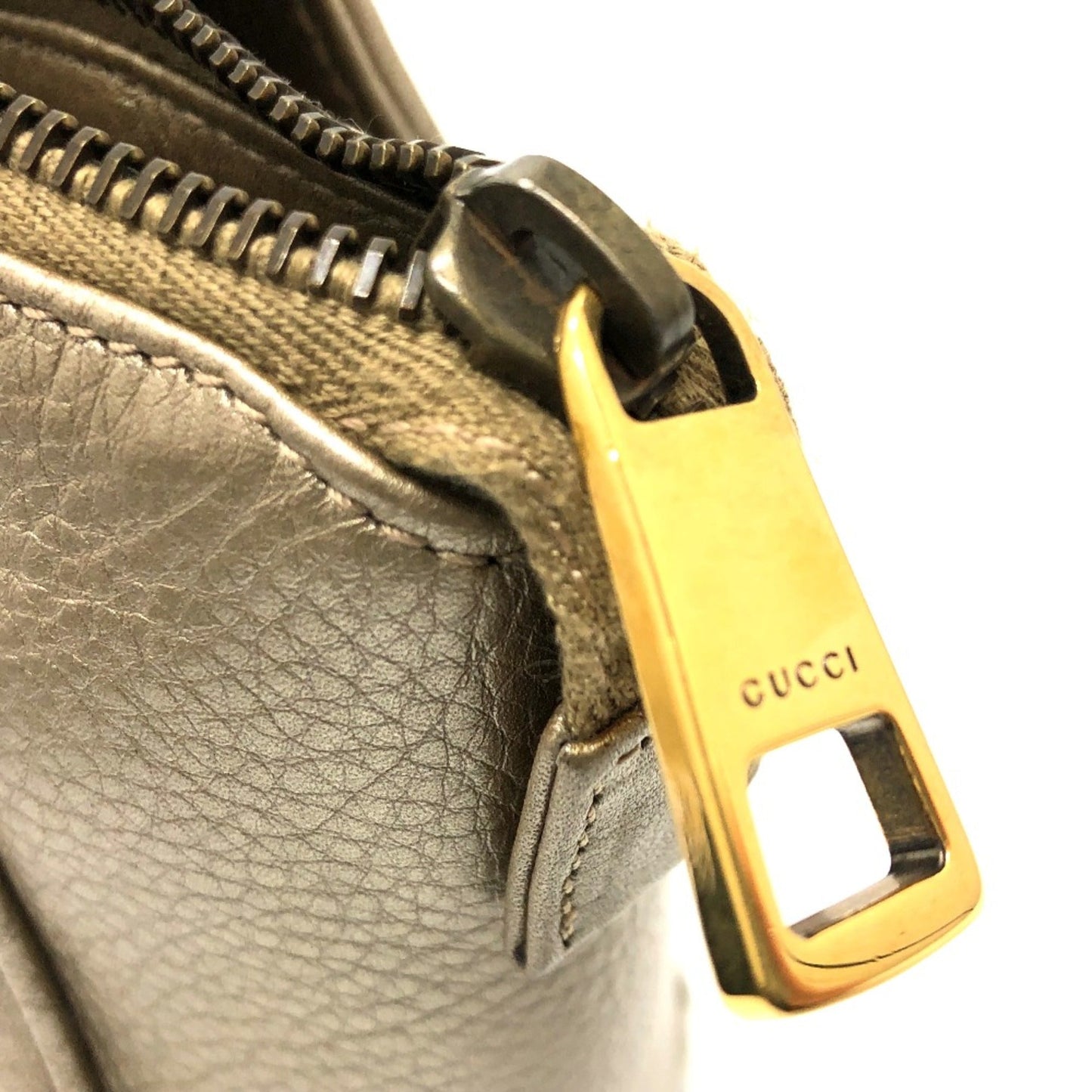 Gucci Gold Leather Handbag ( )