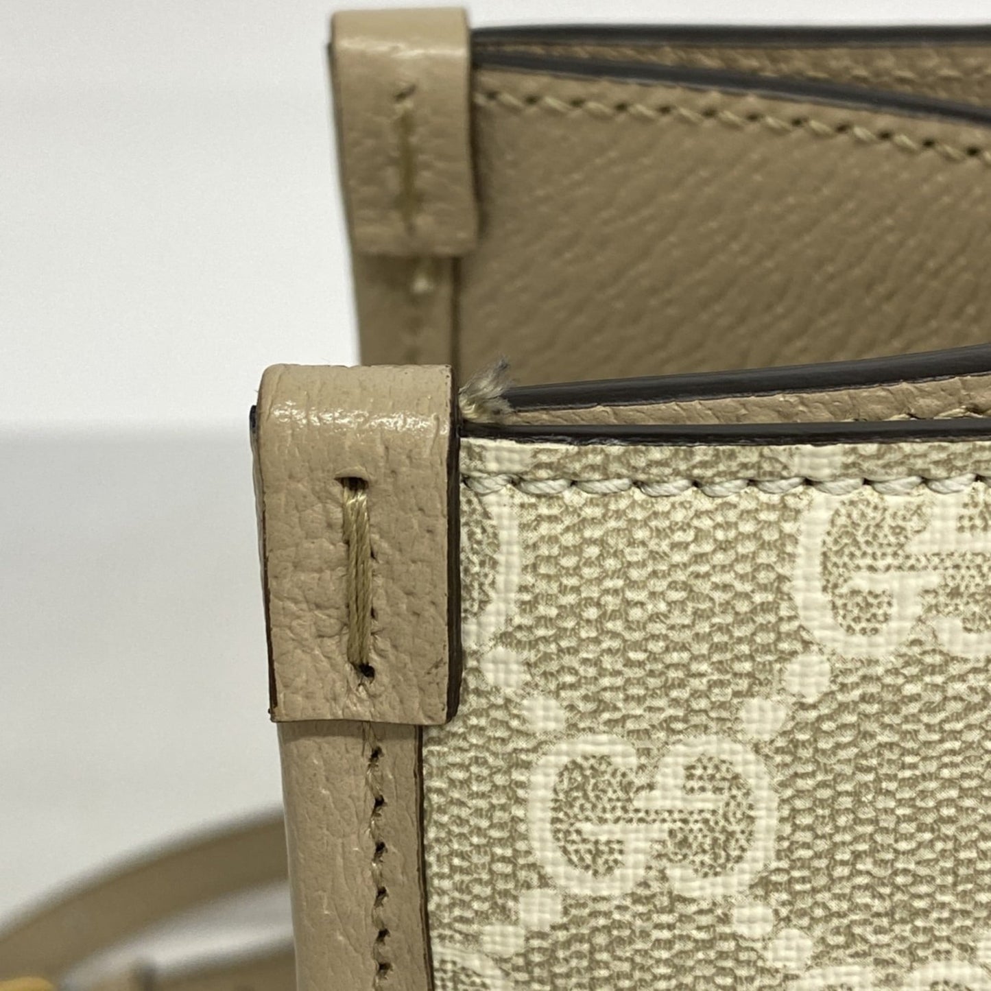 Gucci Beige Pvc Tote Bag ( )