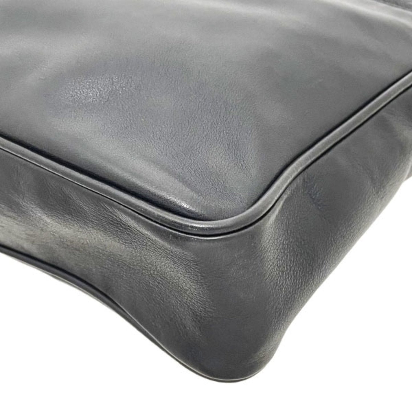 Gucci Black Leather Clutch Bag Pouch ( )