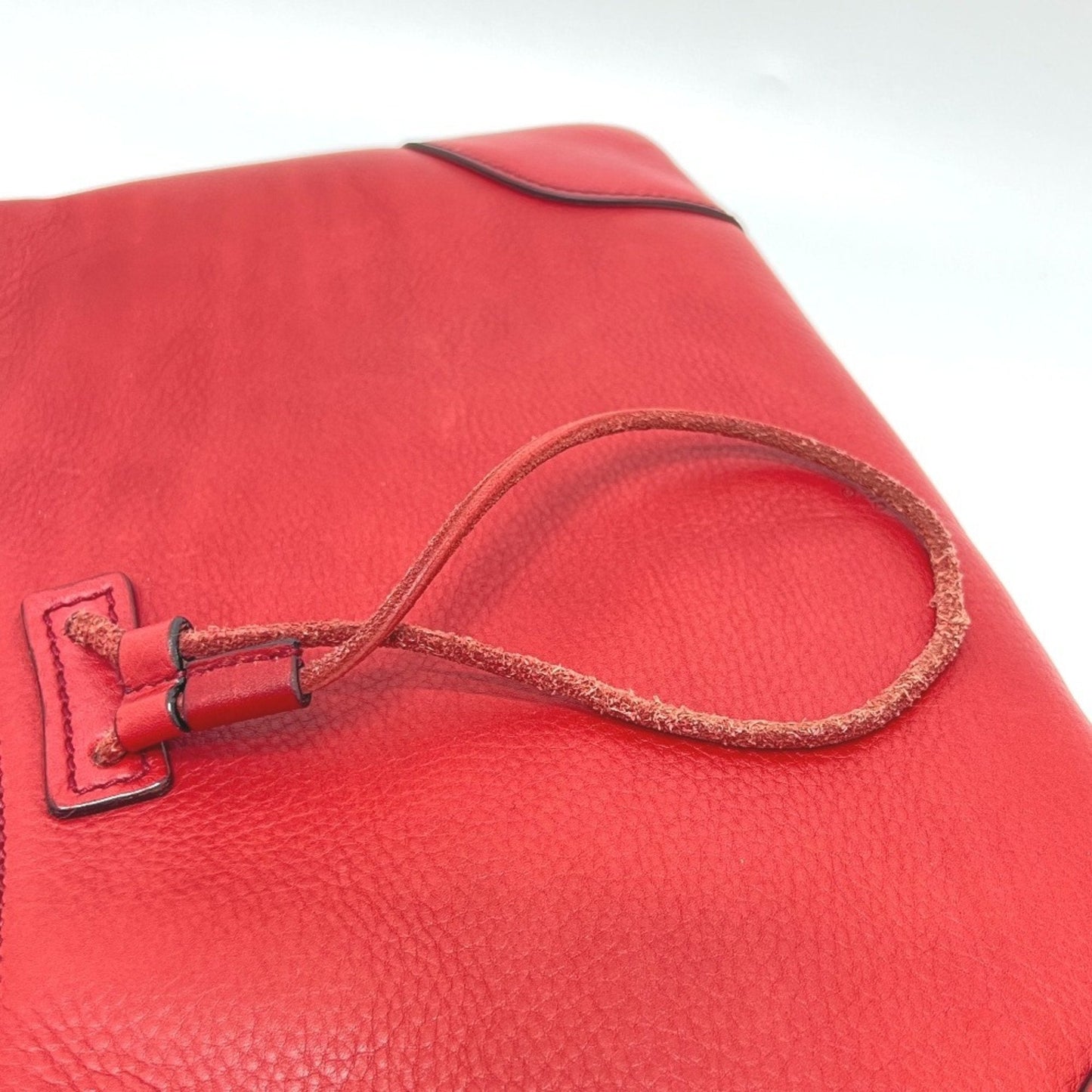 Gucci Red Color Leather Handbag ( )