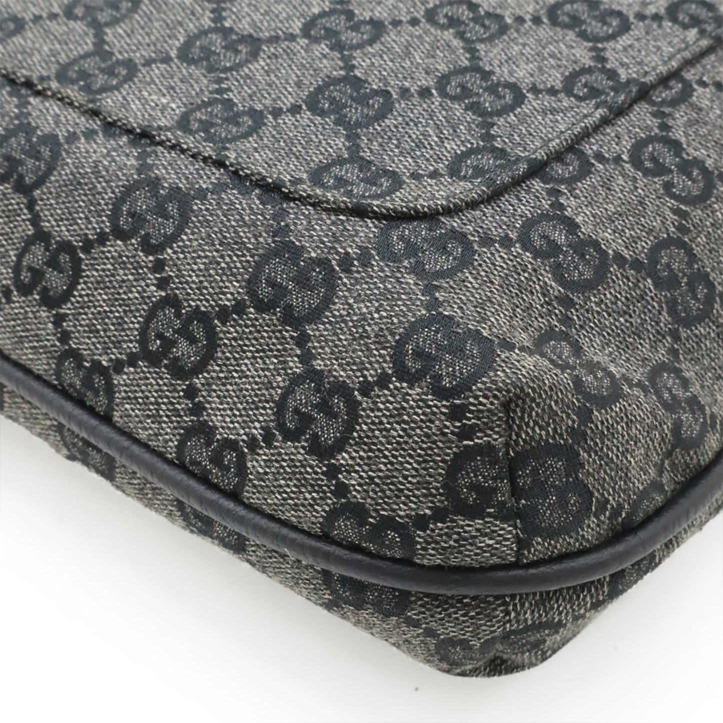 Gucci Dark Gray Gg Canvas Shoulder Bag ( )