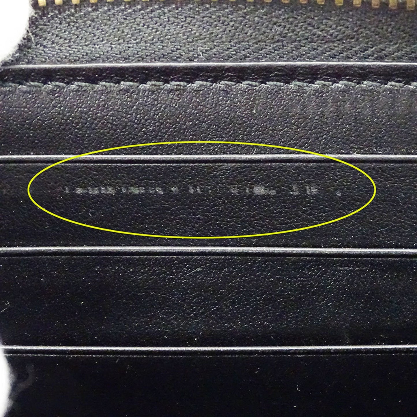 Gucci Black Leather Long Wallet (Bi-Fold) ( )