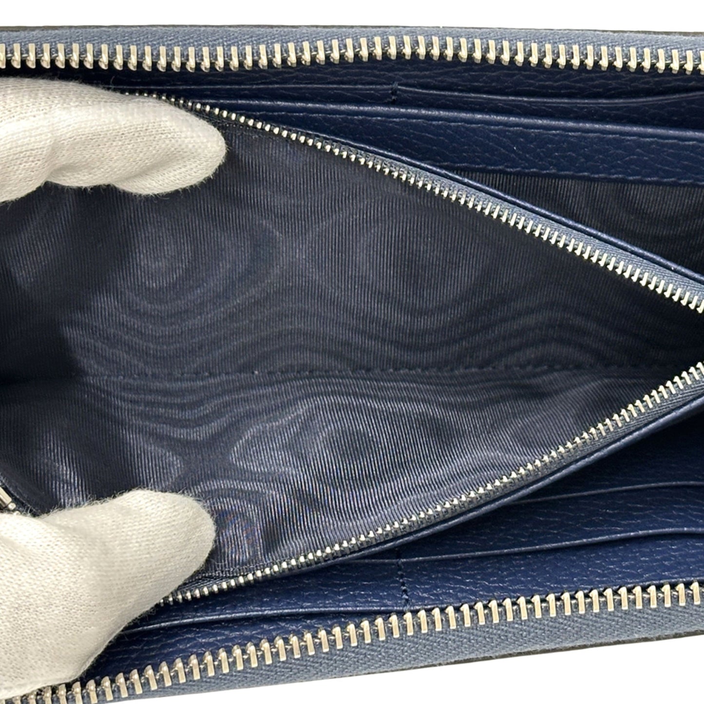 Gucci Blue Leather Long Bill Wallet (Bi-Fold) ( )