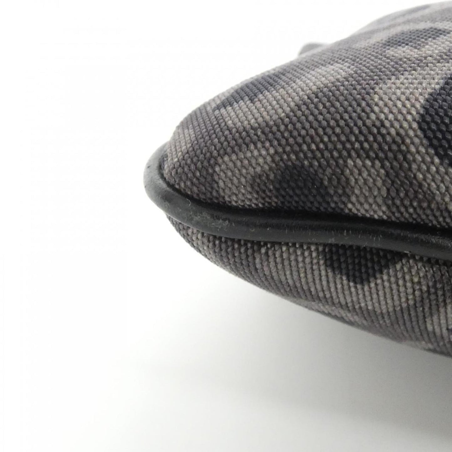 Gucci Gray Nylon Canvas Handbag ( )