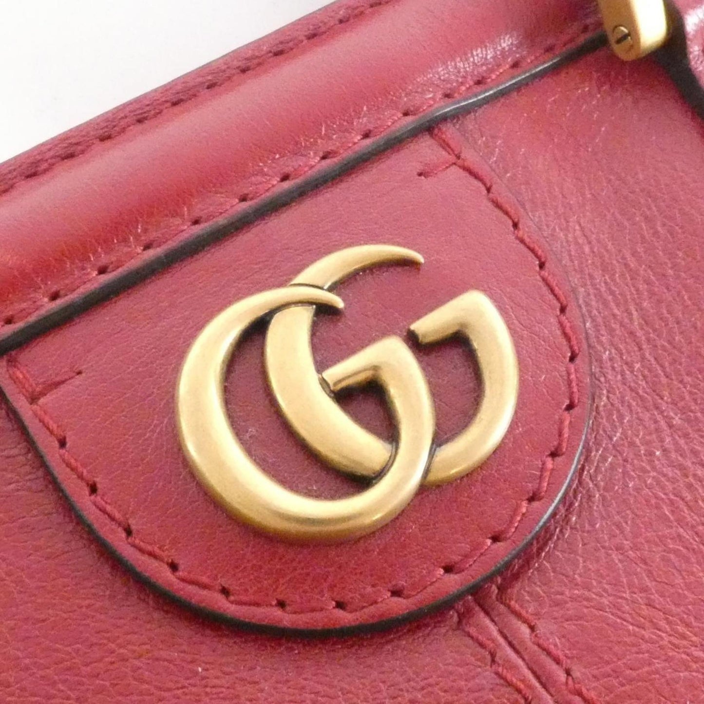 Gucci Red Color Leather Handbag ( )