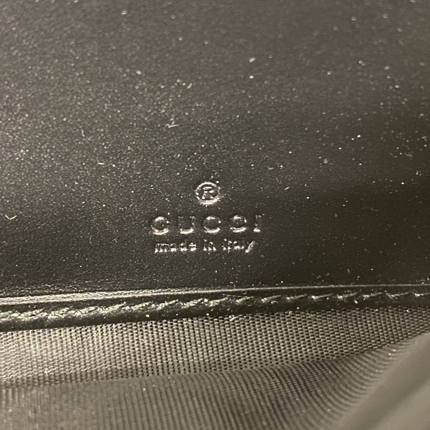 Gucci Black Leather Long Wallet (Bi-Fold) ( )