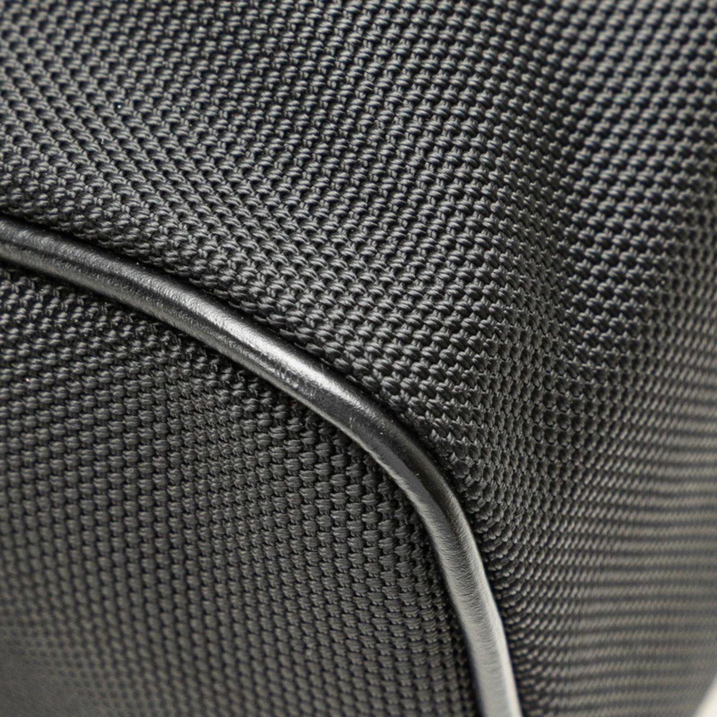 Gucci Sherry Line Black Nylon Leather Clutch Bag ( )