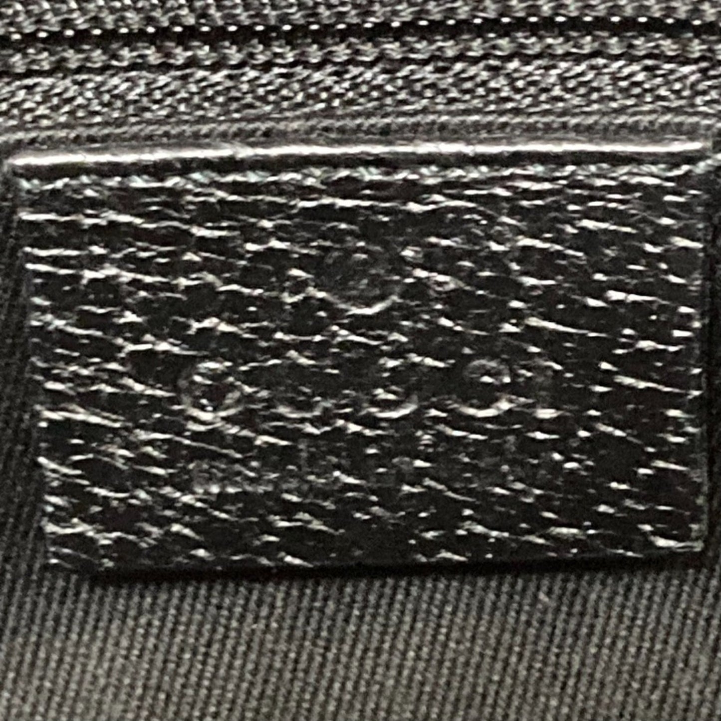 Gucci Black Gg Canvas Handbag ( )