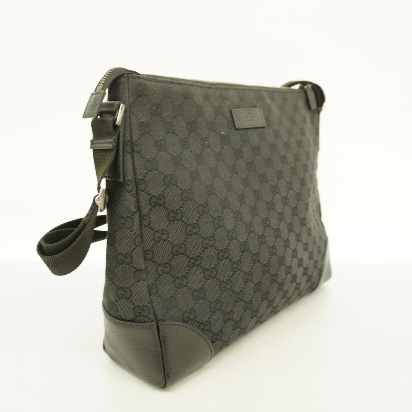 Gucci Black Canvas Shoulder Bag ( )