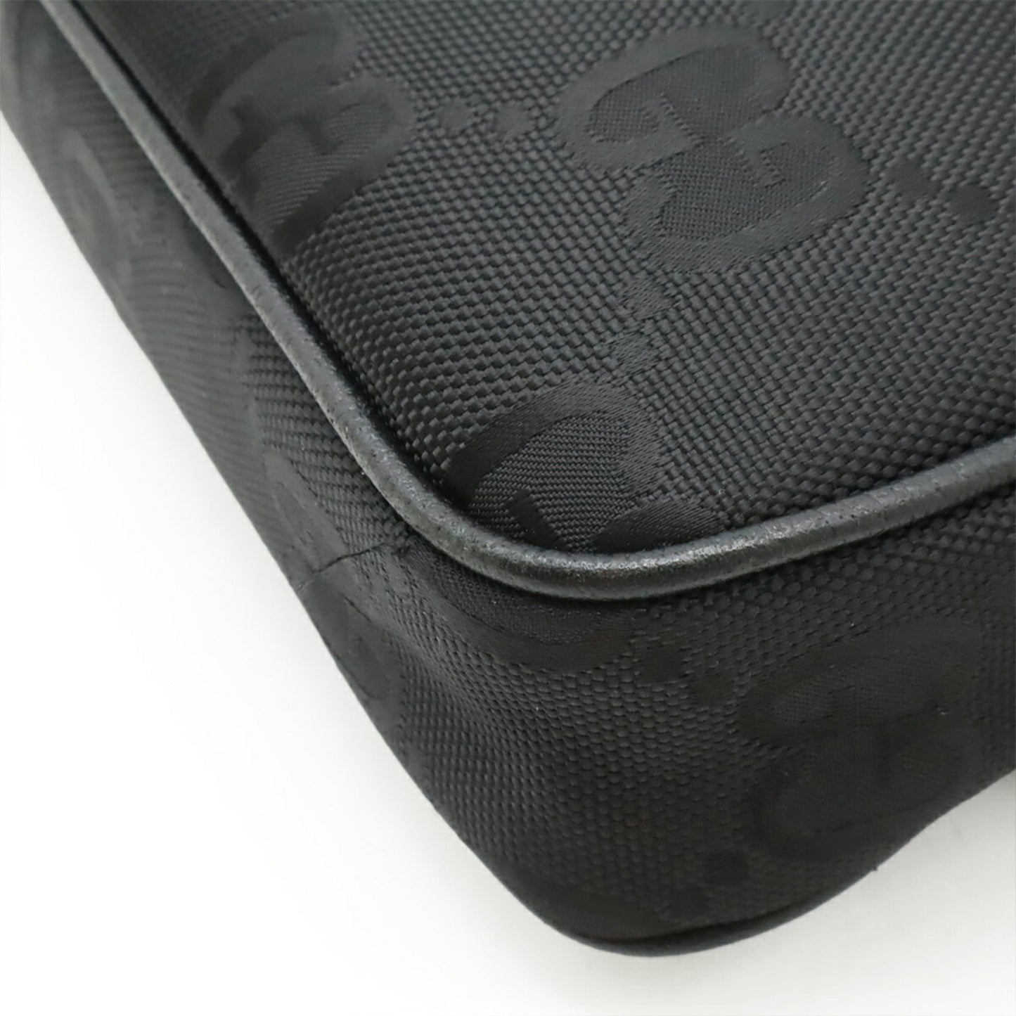 Gucci Black Nylon Canvas Leather Fanny Pack Sling Bag ( )