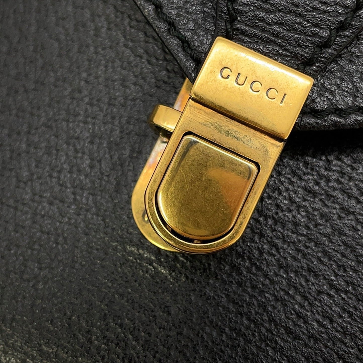 Gucci Black Leather Fanny Pack Sling Bag ( )