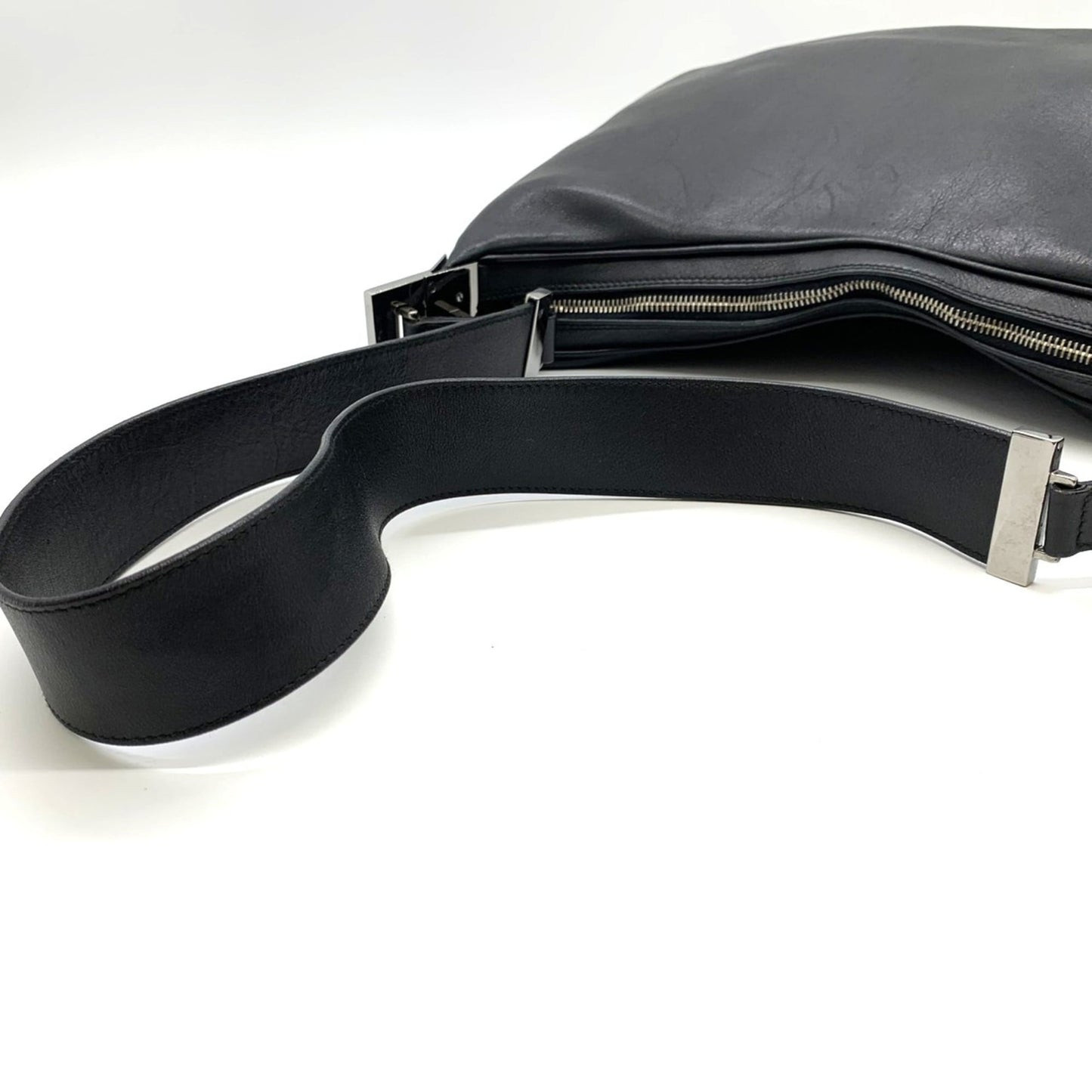 Gucci Black Leather Shoulder Bag ( )