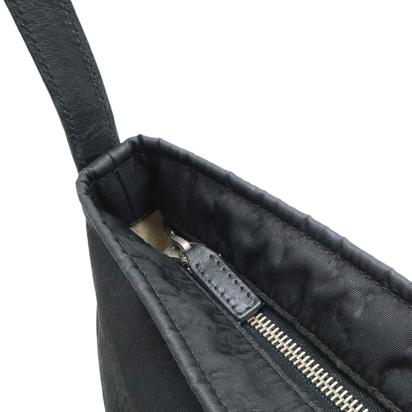 Gucci Black Nylon Leather Shoulder Bag ( )