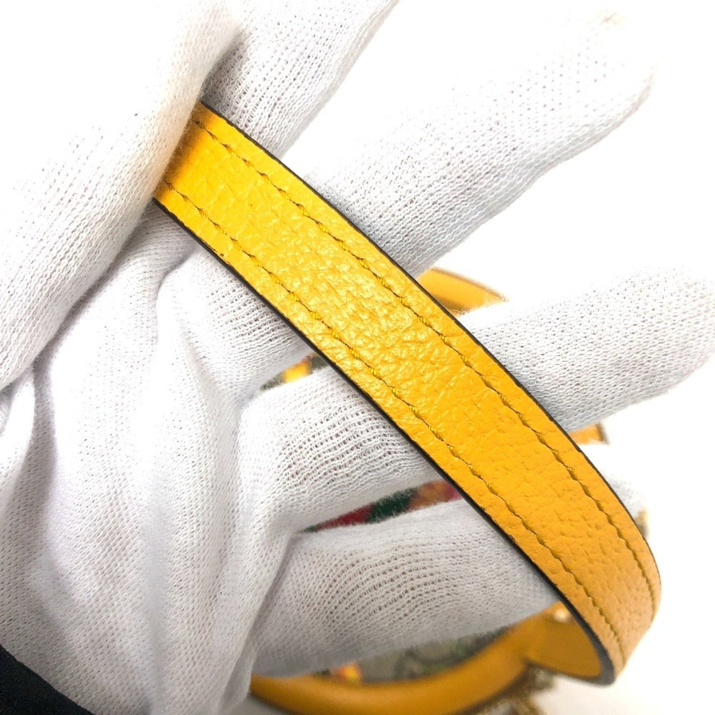 Gucci Yellow Gg Supreme Shoulder Bag ( )