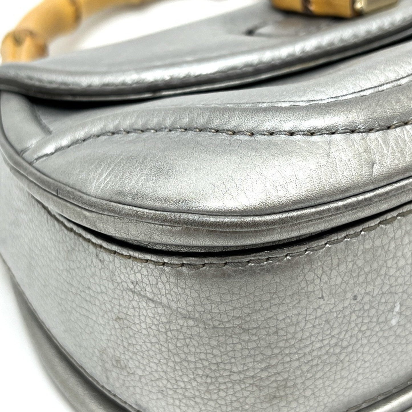 Gucci Silver Leather Handbag ( )