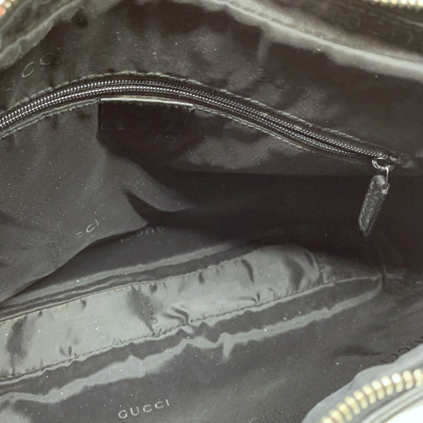 Gucci Black Leather Shoulder Bag ( )