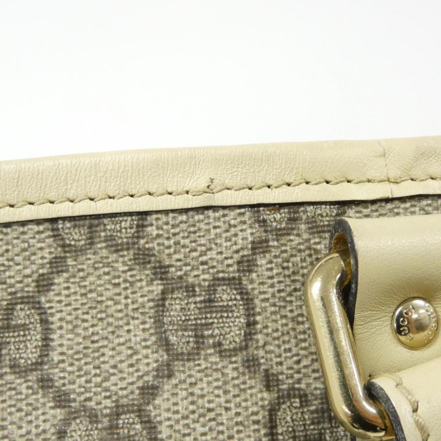Gucci Beige Ivory Gg Plus Handbag ( )