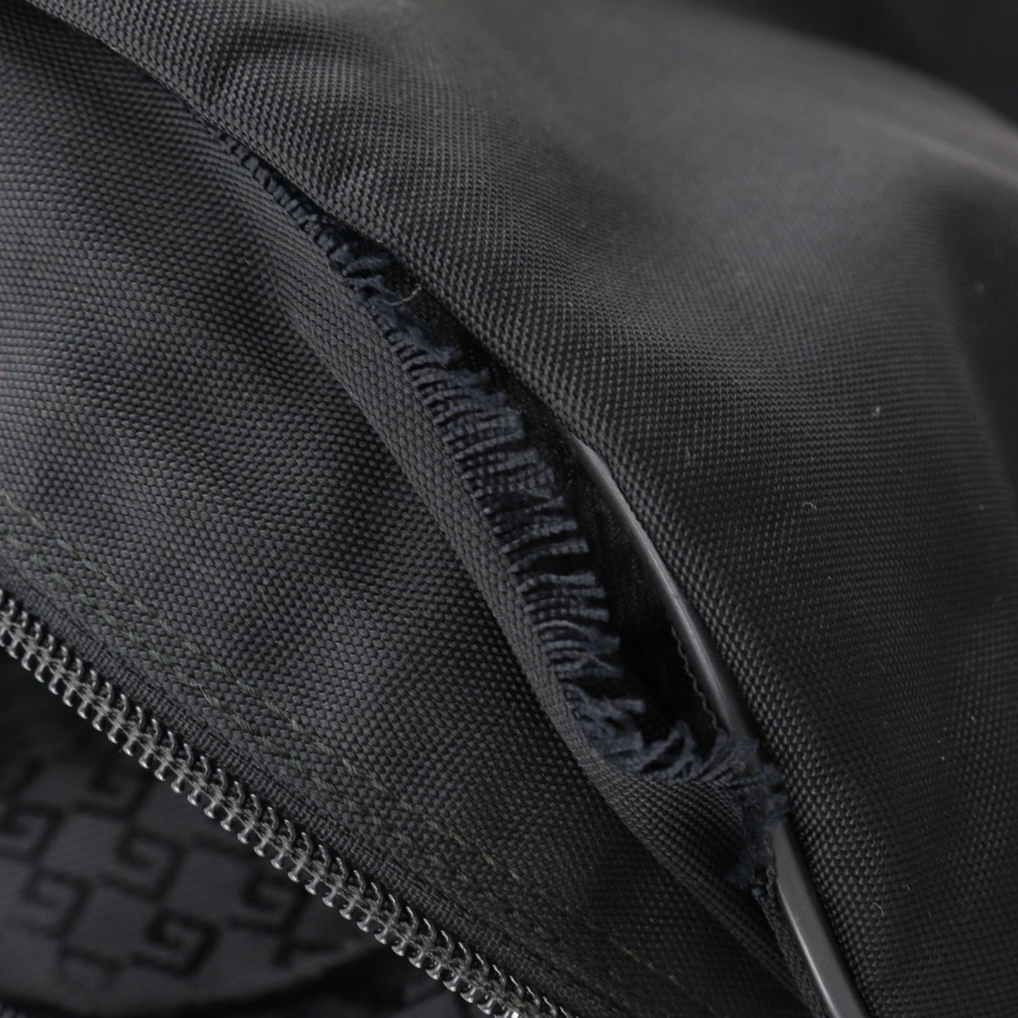Gucci Black Nylon Canvas Shoulder Bag Sling Bag ( )