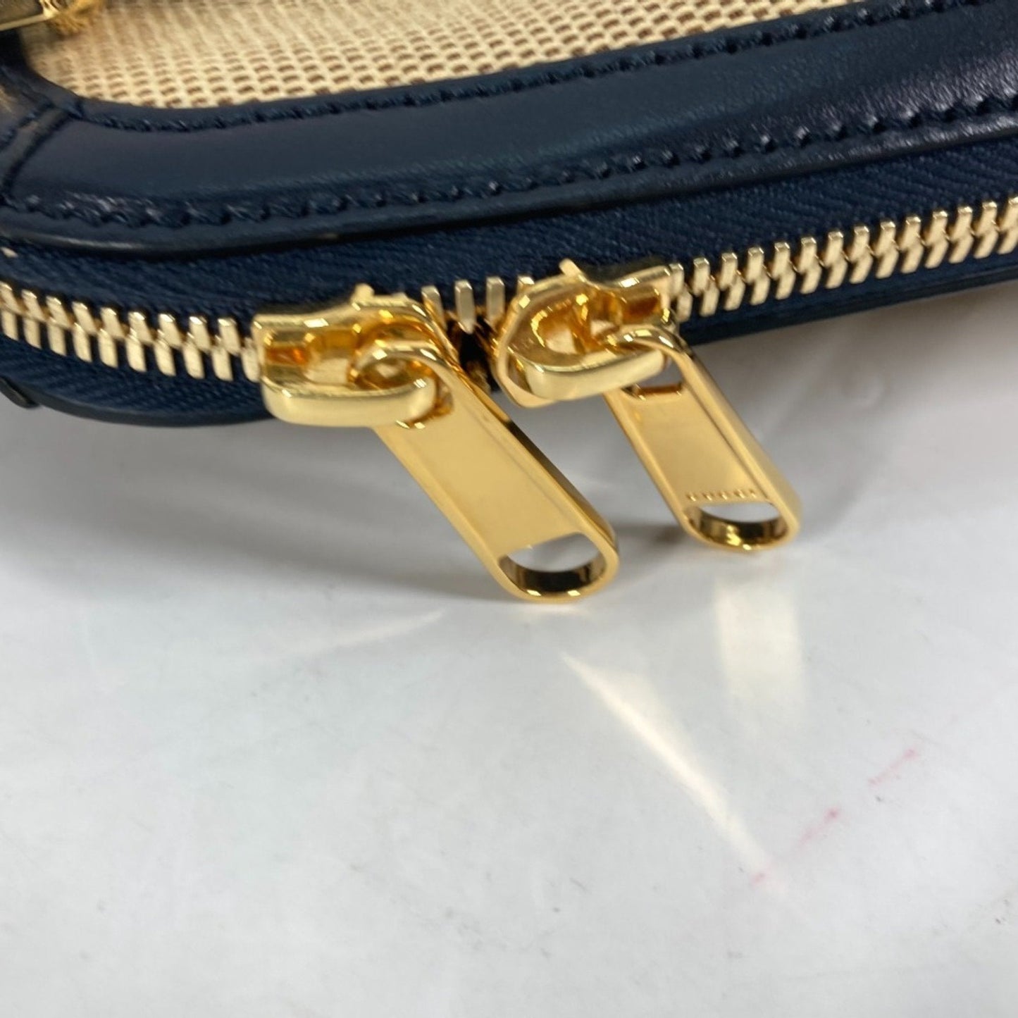 Gucci Beige Dark Navy Canvas Leather Handbag Shoulder Bag ( )