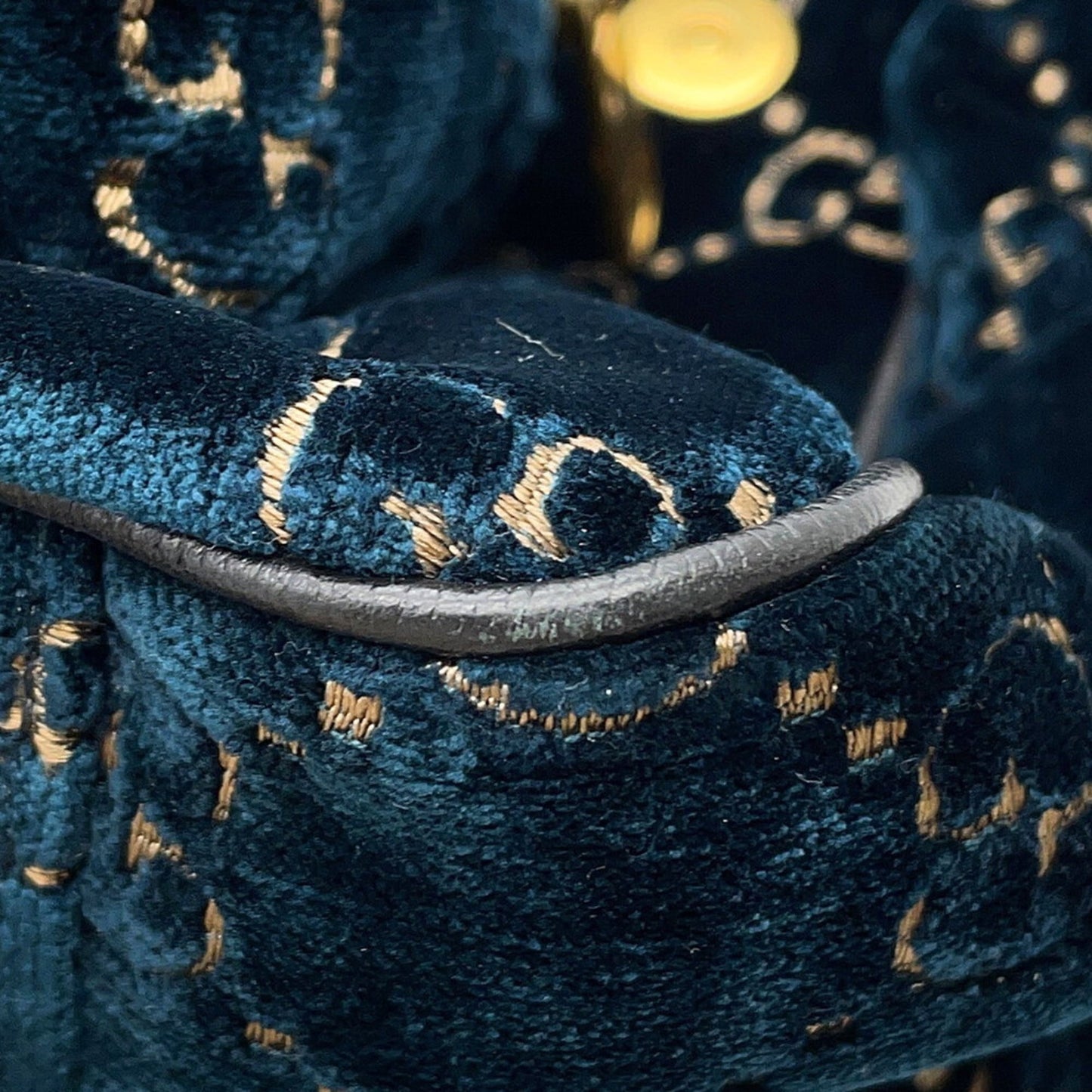 Gucci Blue Velvet Backpack ( )