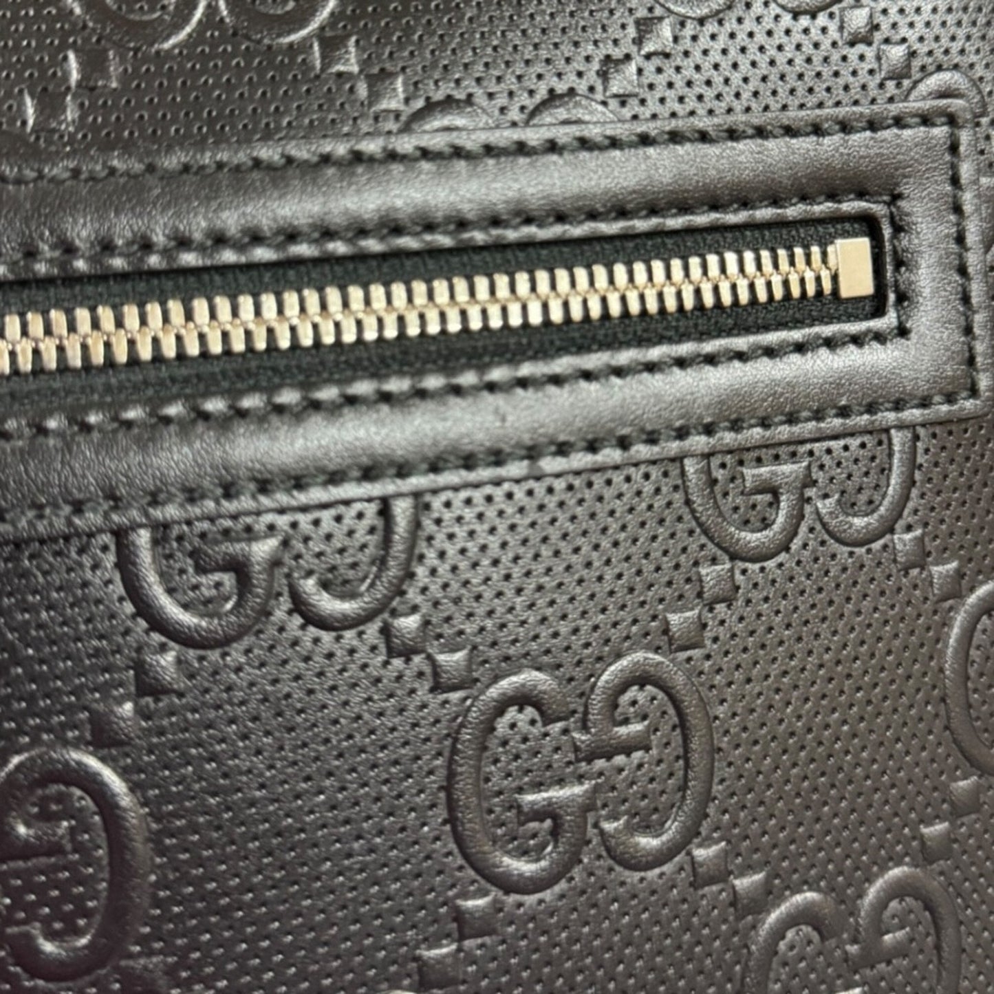 Gucci Black Leather Shoulder Bag ( )